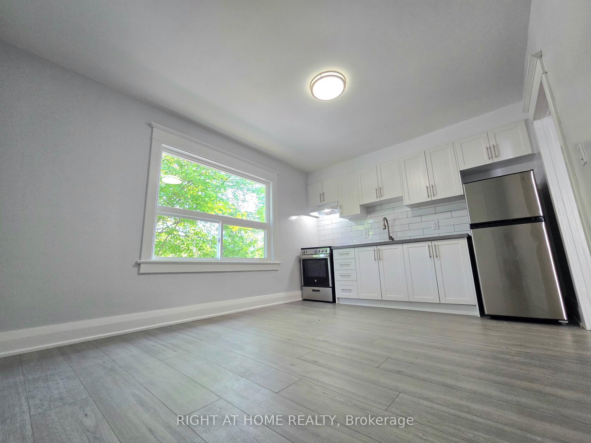 344 Glebeholme Boulevard Upper, Toronto E03 — photo 5 of 5