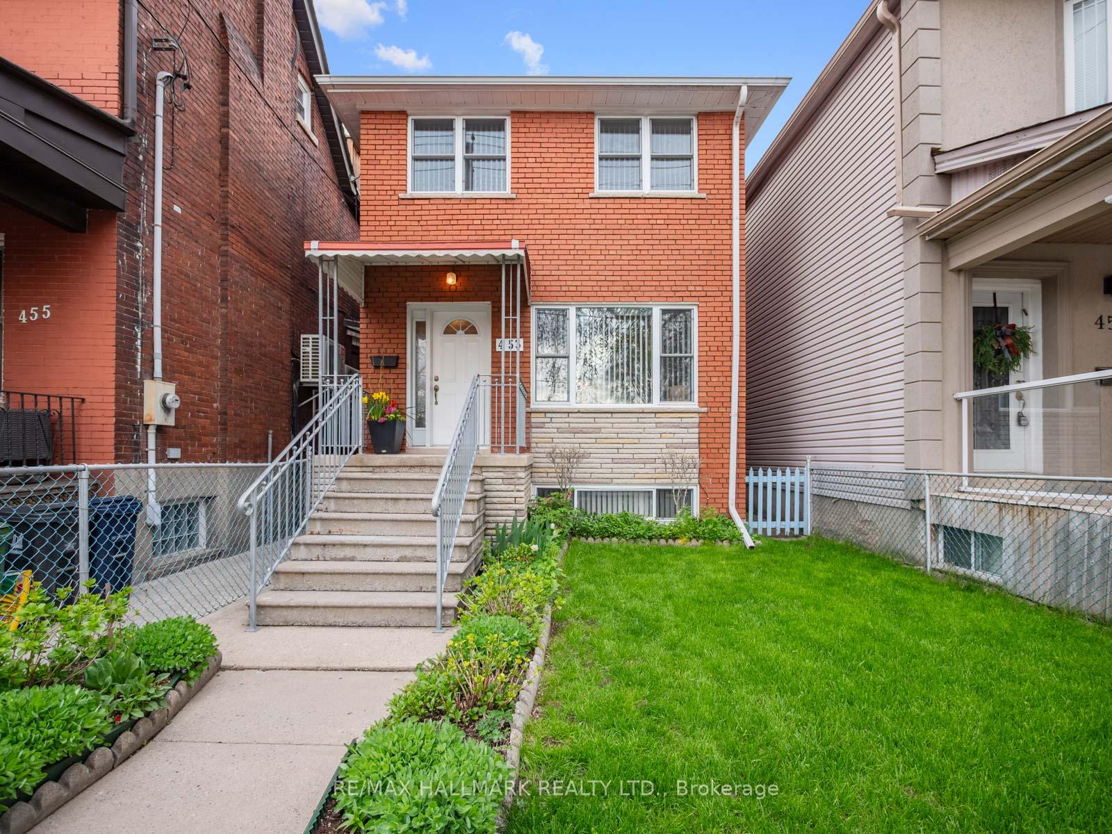 453 Jones Avenue, Toronto E01, ON M4J 3G7 — Toronto E01, Ontario