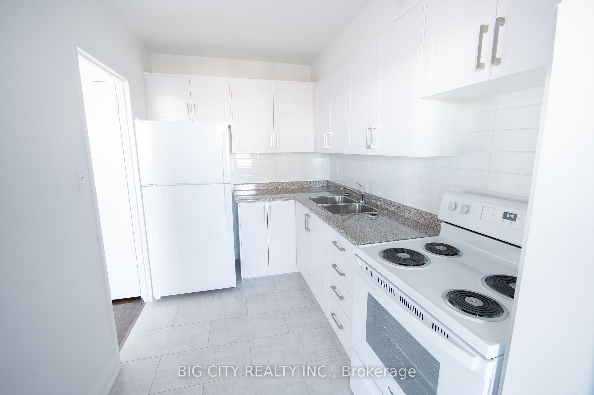 70 Cambridge Avenue 9, Toronto E03 — photo 3 of 5