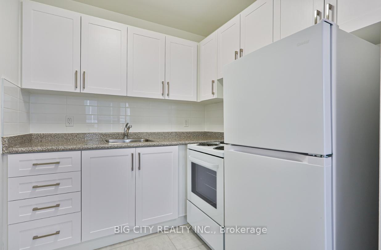 50 Cambridge Avenue 6, Toronto E03 — photo 4 of 5