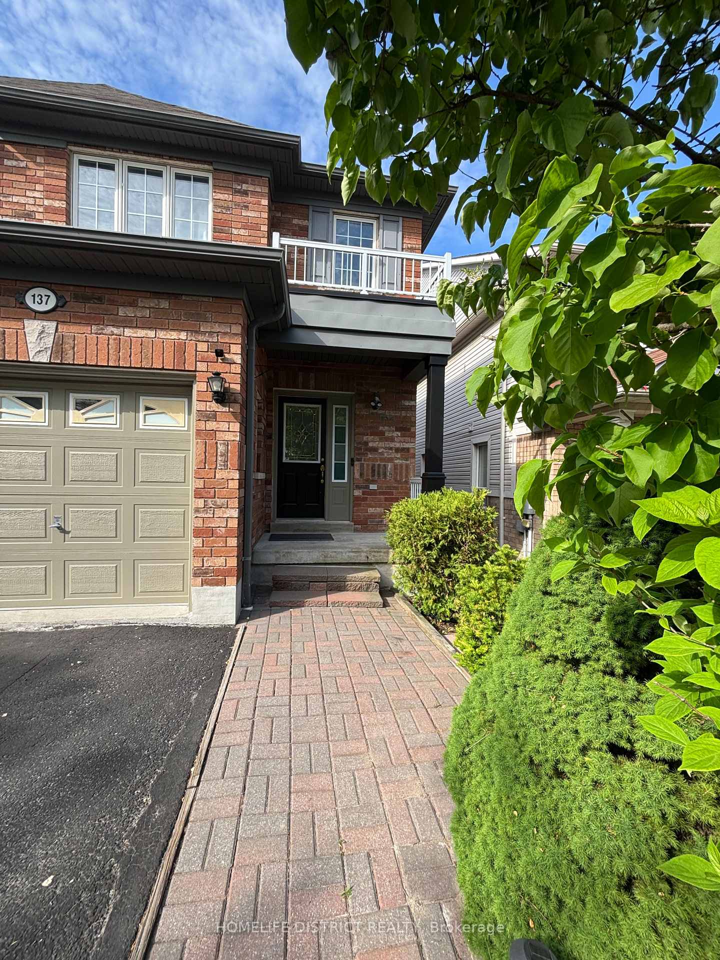 137 Ducatel Crescent, Ajax — photo 2 of 5