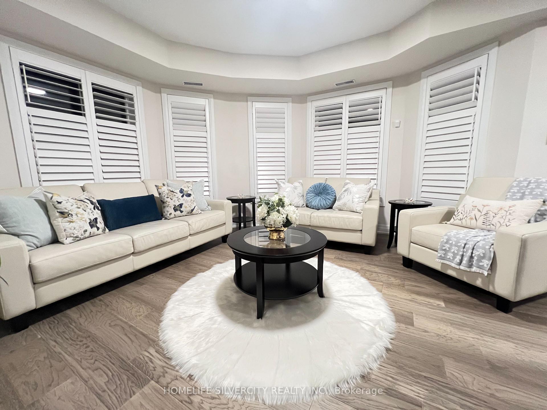 35 Somers Avenue 1, Toronto E03, ON M4J 1W2 — Toronto E03, Ontario