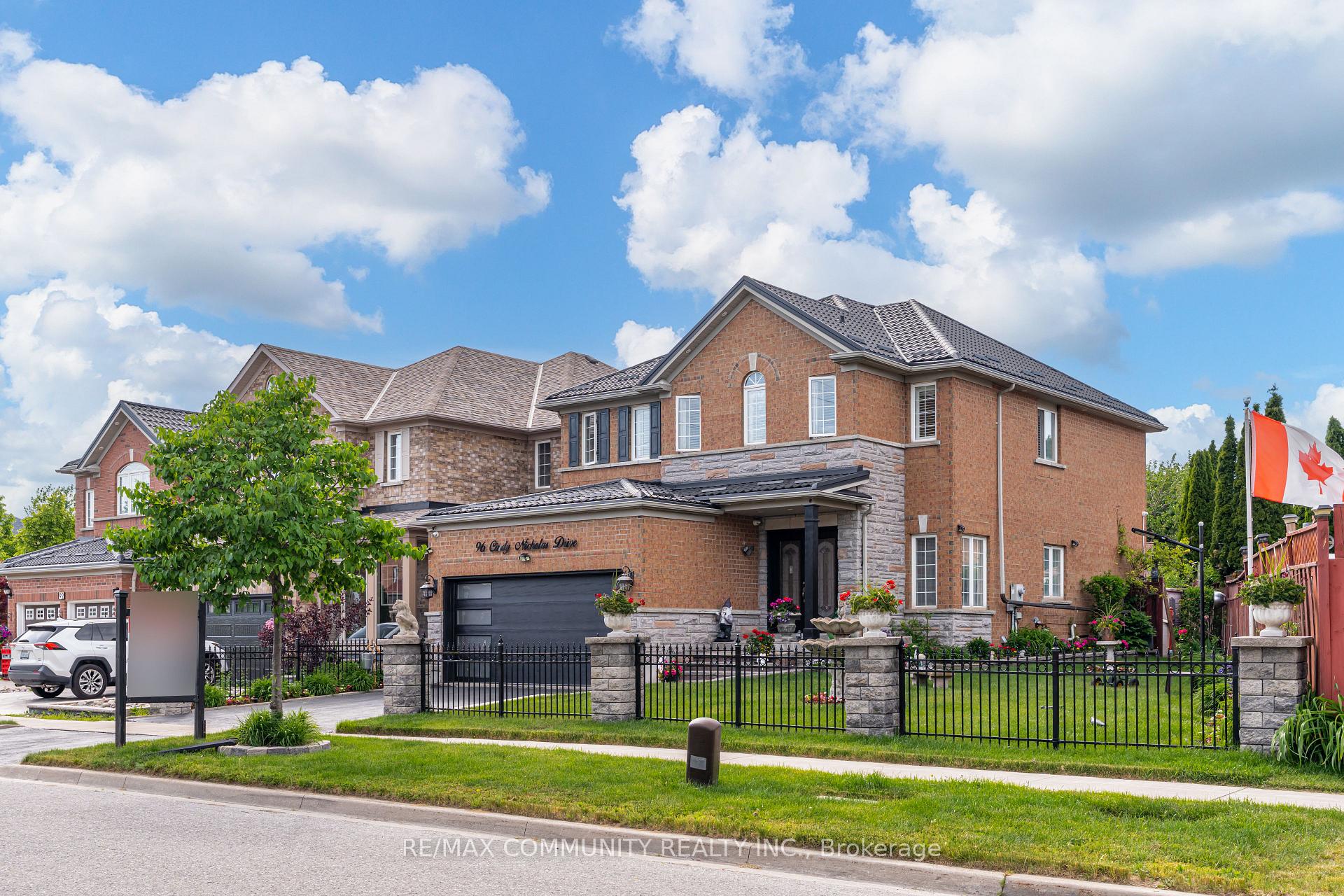 96 Cindy Nicholas Drive, Toronto E09 — photo 2 of 5