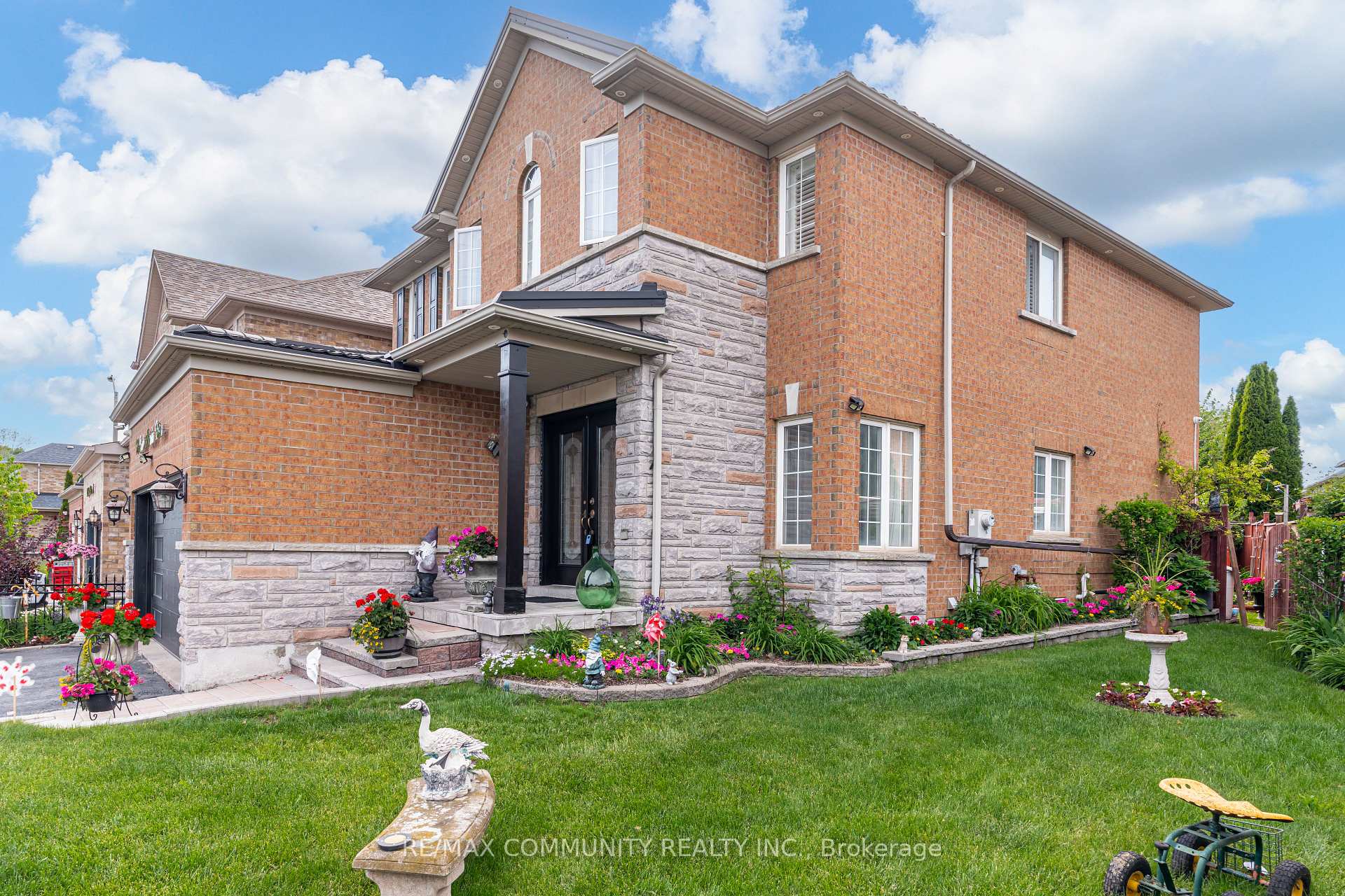 96 Cindy Nicholas Drive, Toronto E09 — photo 4 of 5