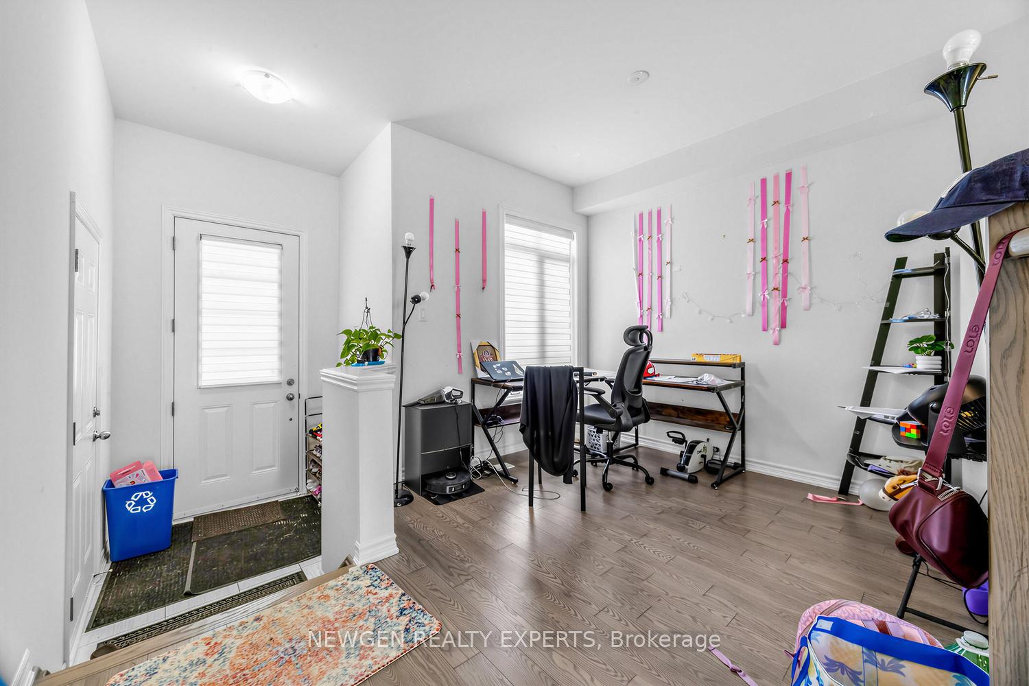 9 Hickling Lane, Ajax — photo 4 of 5