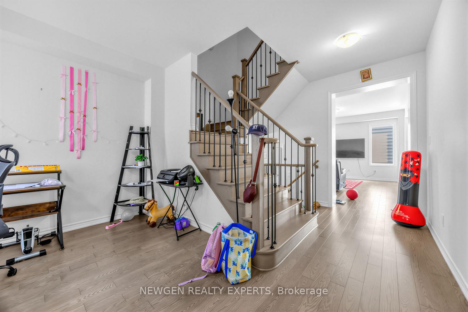 9 Hickling Lane, Ajax — photo 5 of 5