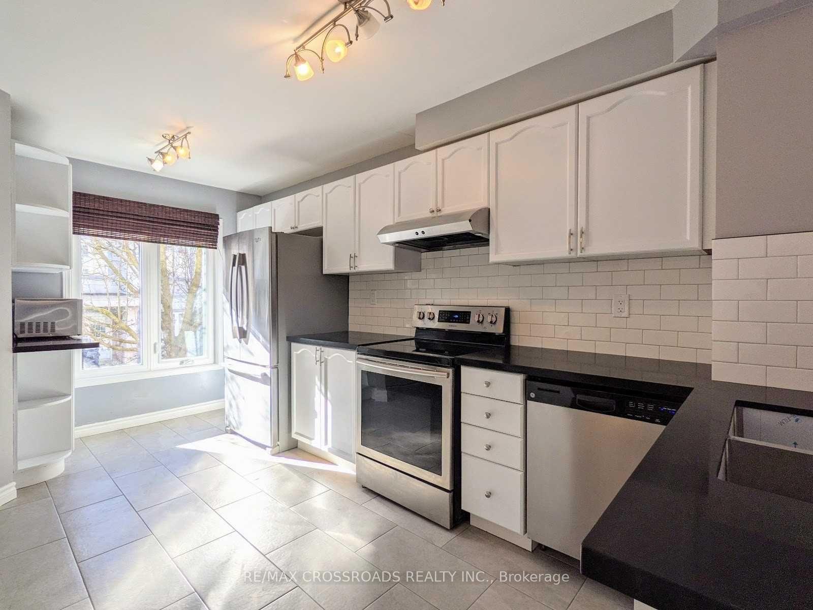 1173 Craven Road, Toronto E01 — photo 2 of 5