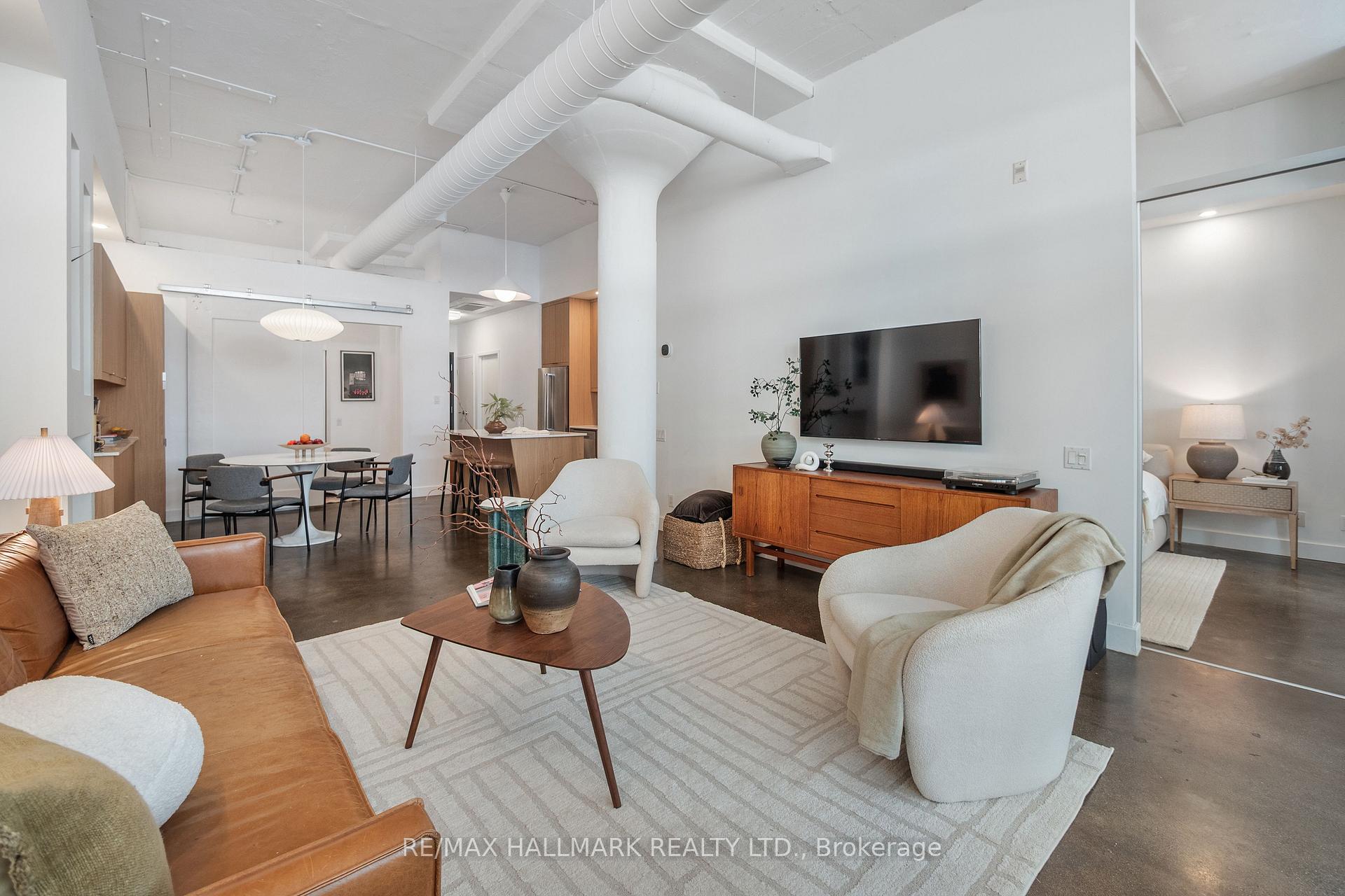233 Carlaw Avenue 406, Toronto E01, ON M4M 3N6 — Toronto E01, Ontario