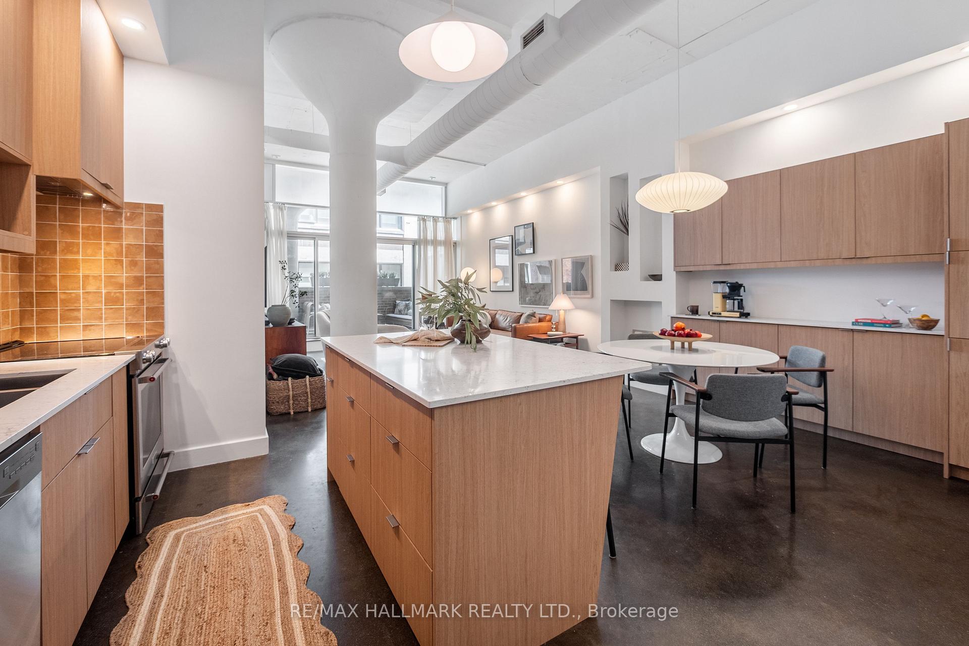 233 Carlaw Avenue 406, Toronto E01 — photo 2 of 5