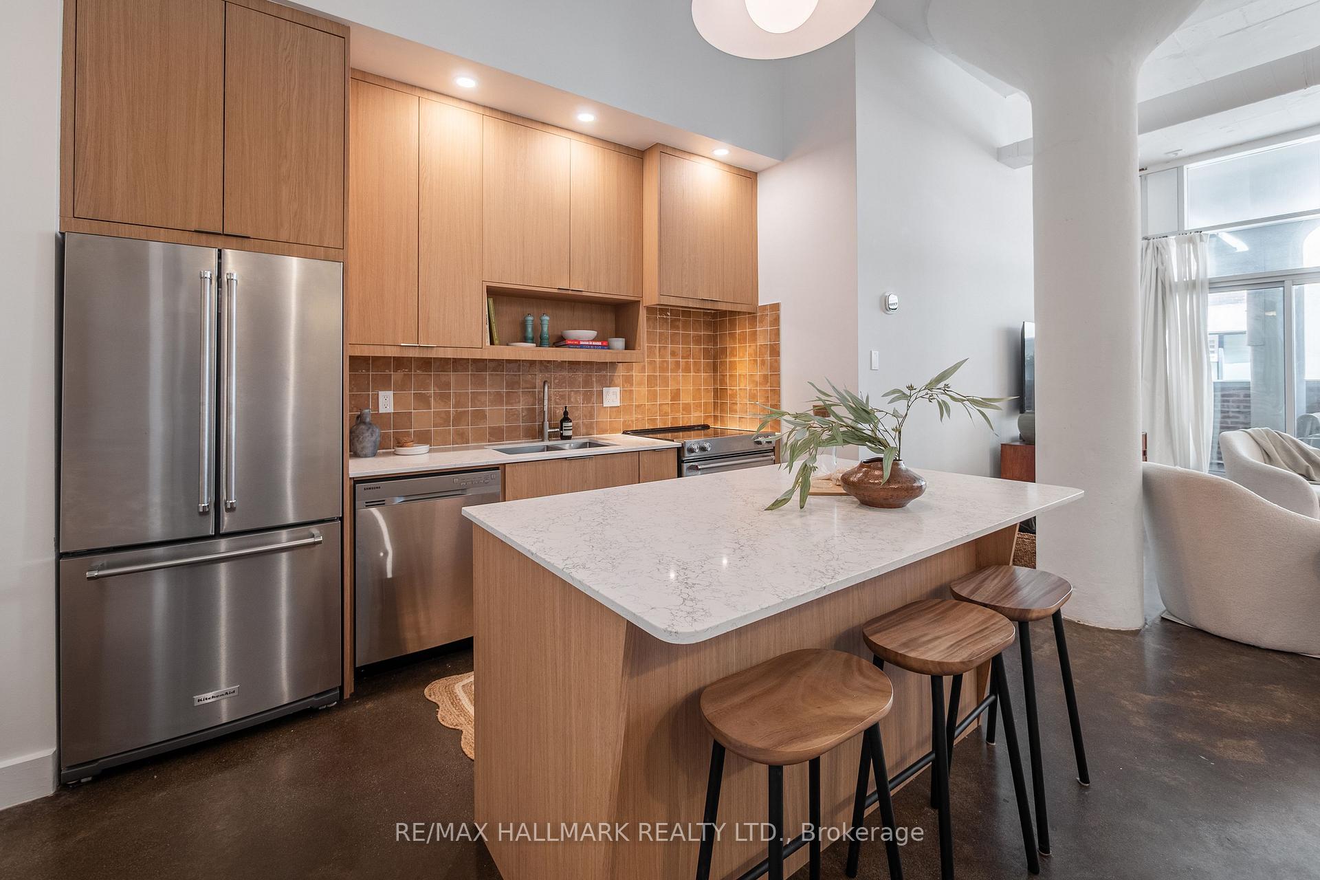 233 Carlaw Avenue 406, Toronto E01 — photo 3 of 5