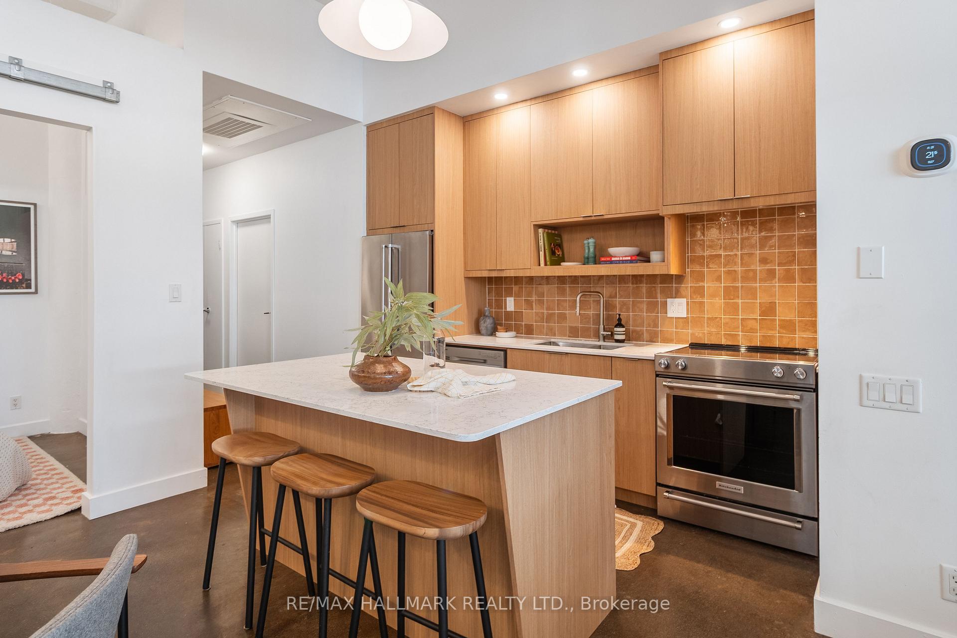 233 Carlaw Avenue 406, Toronto E01 — photo 4 of 5