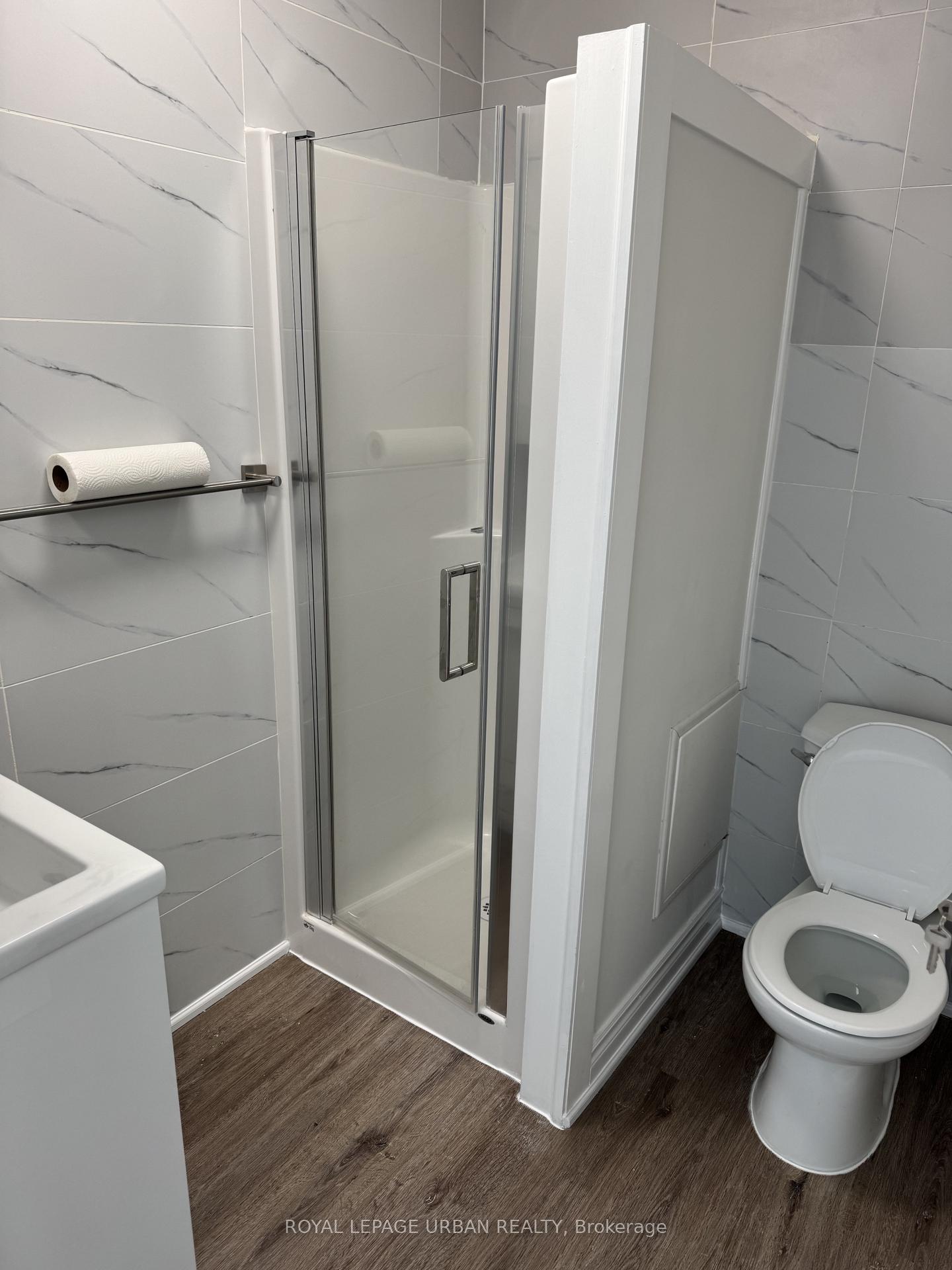 765 Pape Avenue 206, Toronto E03 — photo 4 of 5