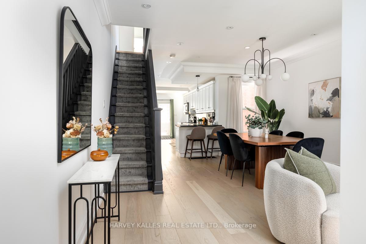 89 Gough Avenue, Toronto E03 — photo 3 of 5