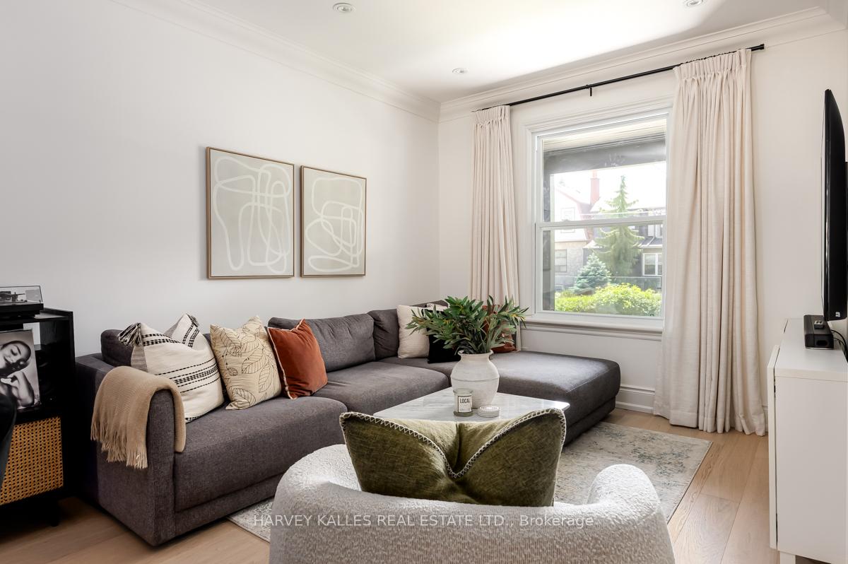 89 Gough Avenue, Toronto E03 — photo 4 of 5