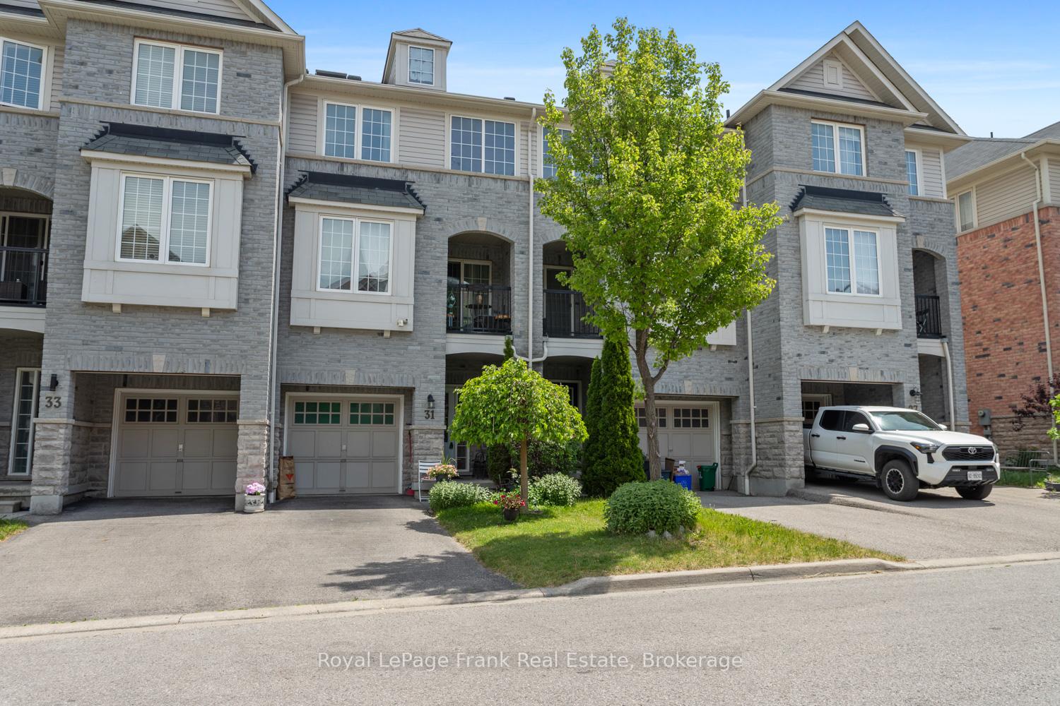 31 Linnell Street, Ajax, ON L1Z 0K8 — Ajax, Ontario