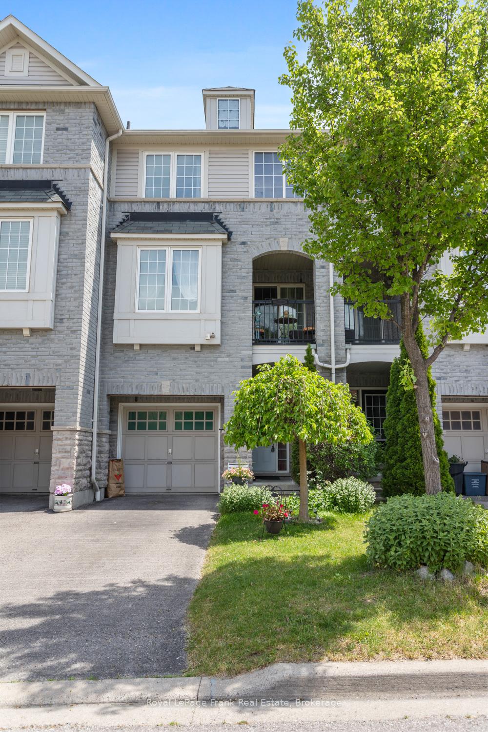 31 Linnell Street, Ajax — photo 3 of 5