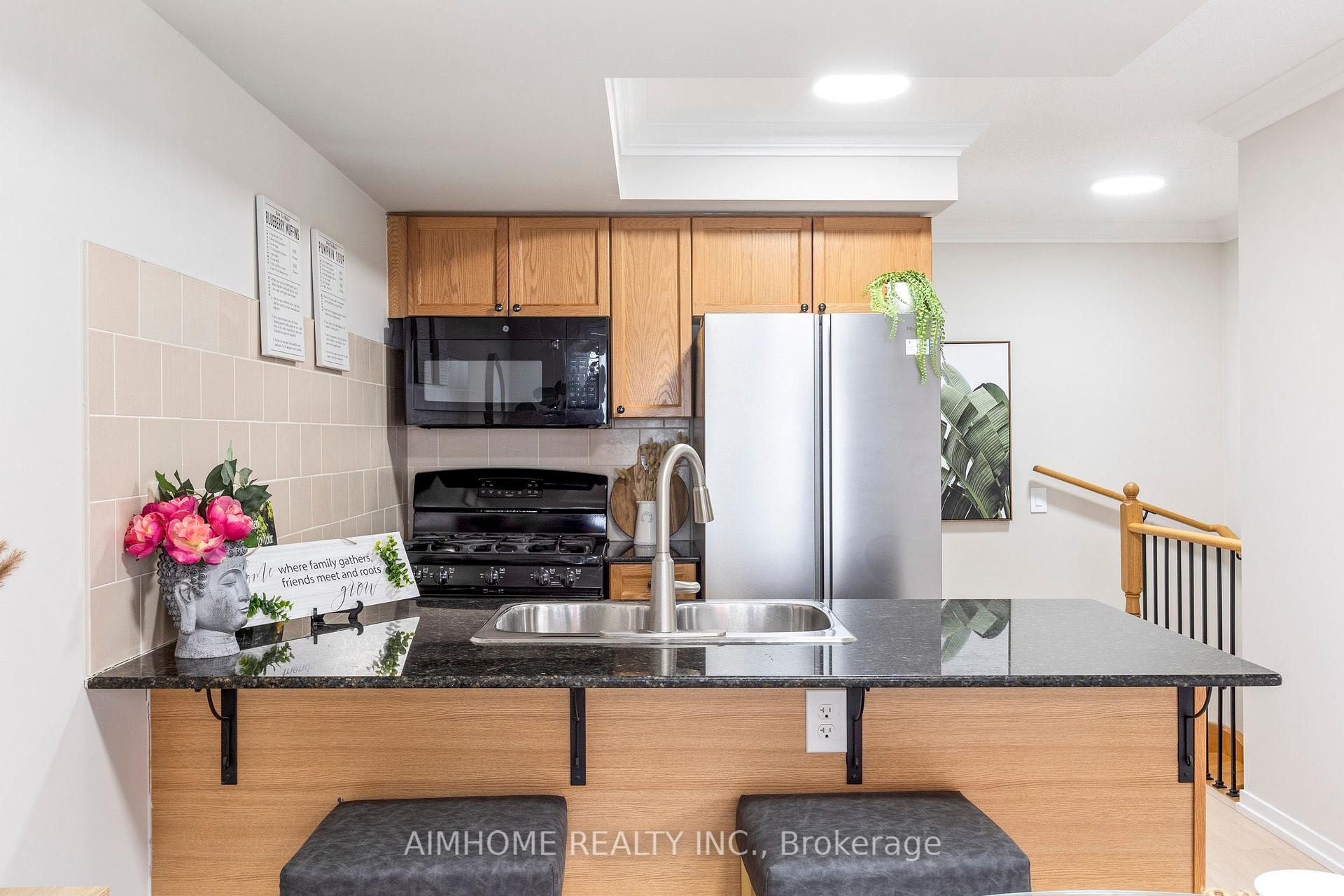 29 Frances Loring Lane 6, Toronto E01 — photo 5 of 5