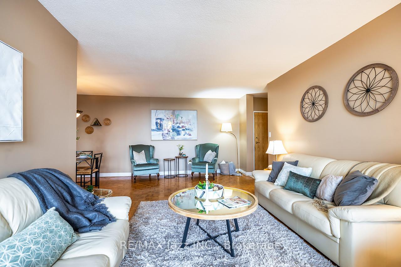 92 Church Street S PH 4, Ajax — photo 5 of 5