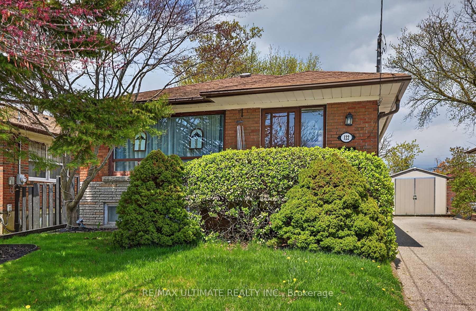 122 Nelson Street, Toronto E09 — photo 2 of 5