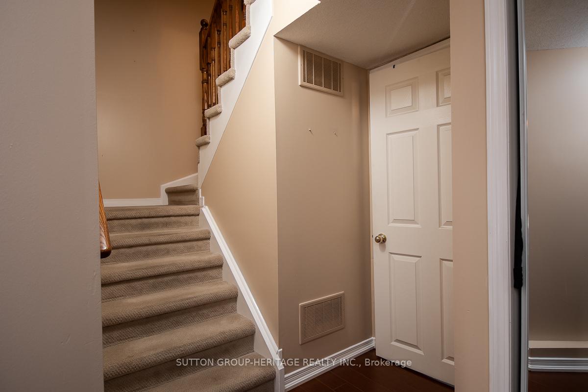 261 Monarch Avenue, Ajax — photo 3 of 5
