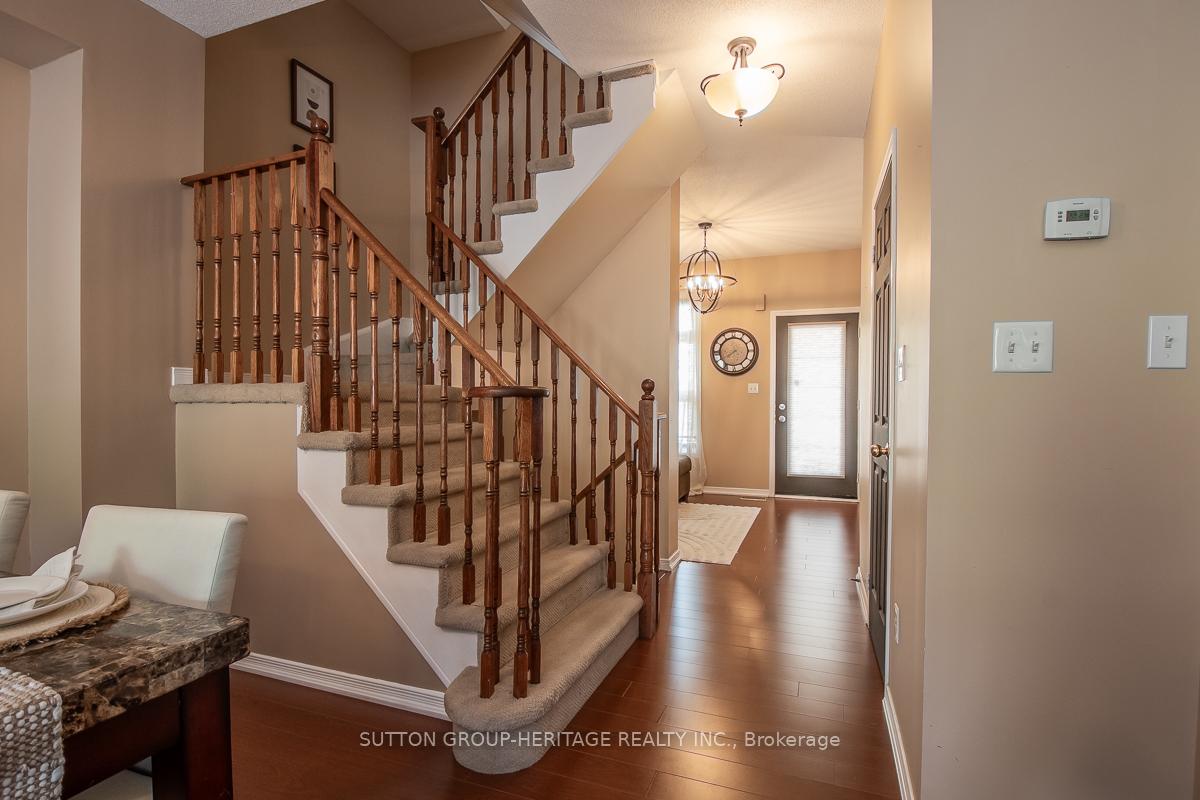 261 Monarch Avenue, Ajax — photo 5 of 5