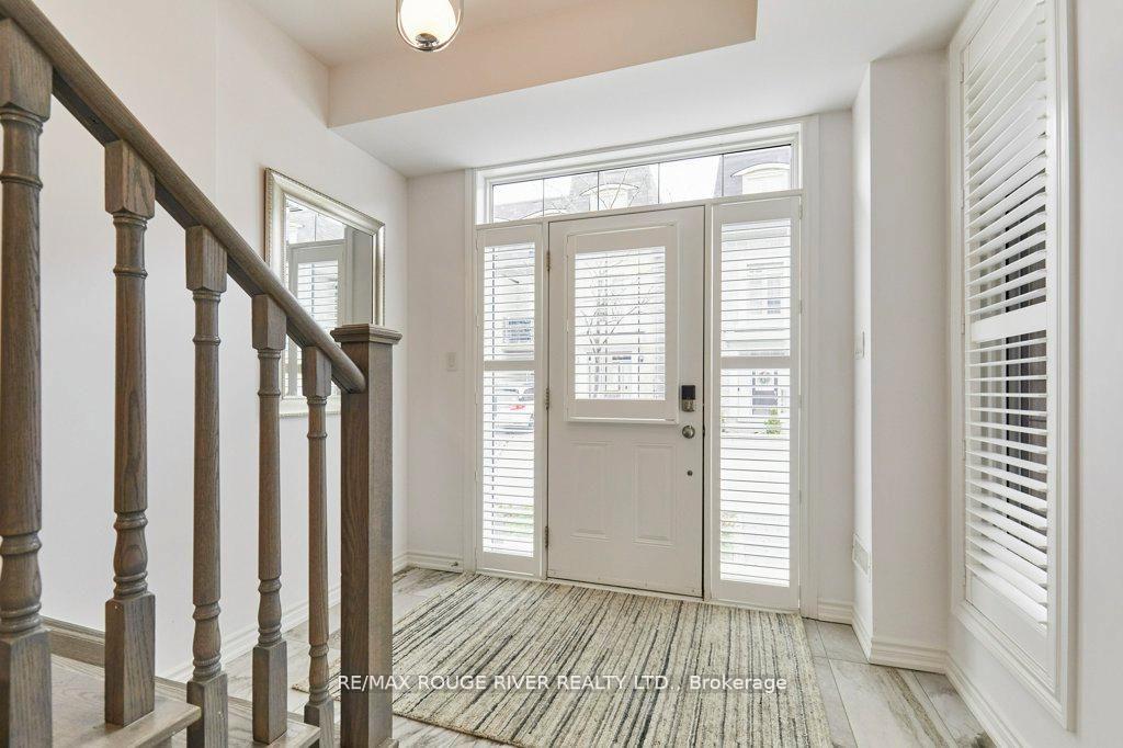 6 Seagrave Lane, Ajax — photo 4 of 5