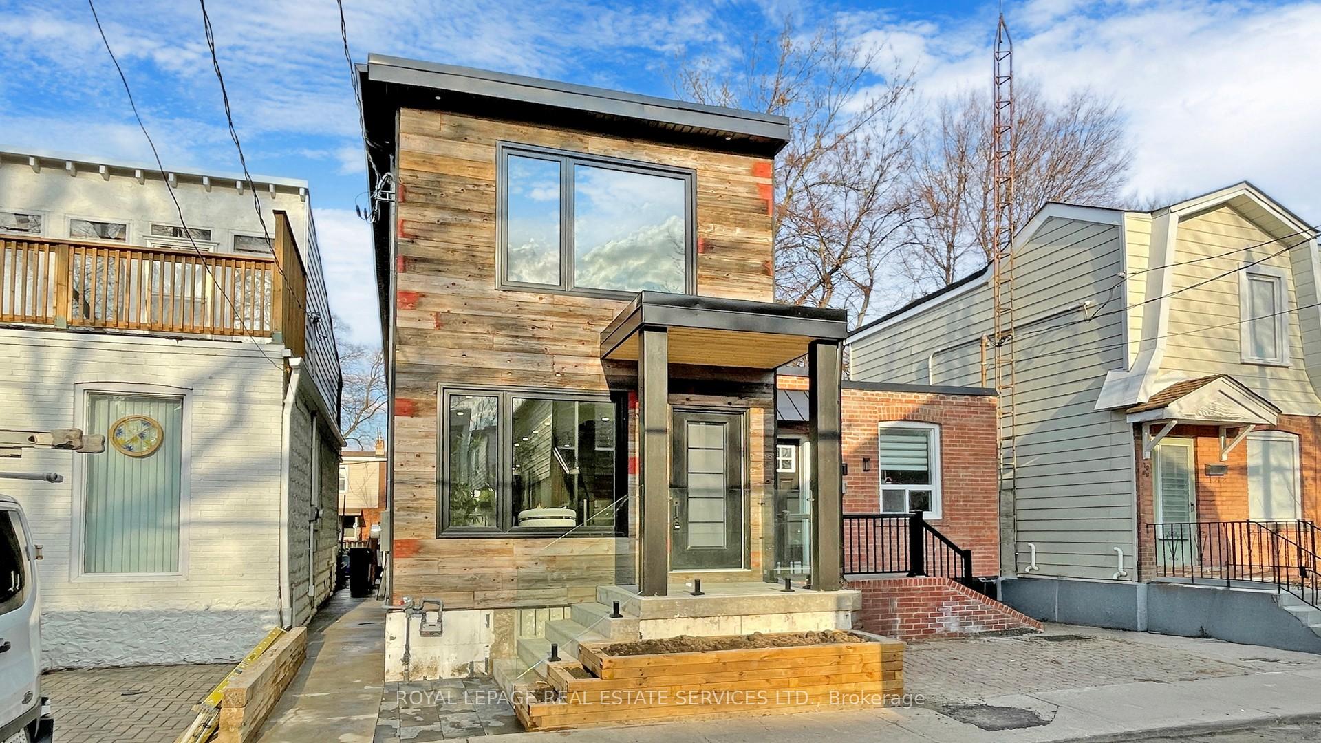 1073 Craven Road, Toronto E01, ON M4J 4V7 — Toronto E01, Ontario