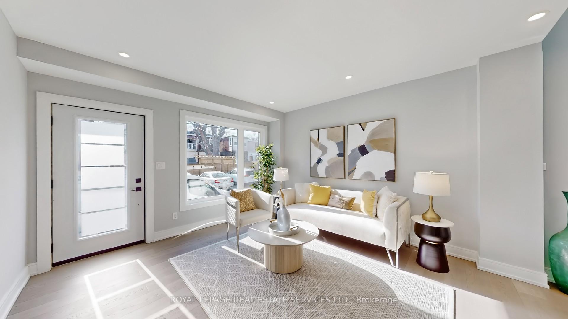 1073 Craven Road, Toronto E01 — photo 4 of 5