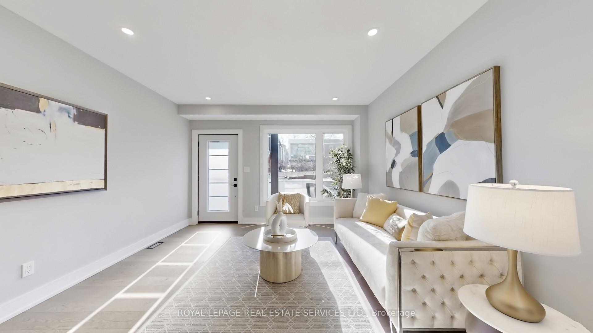 1073 Craven Road, Toronto E01 — photo 5 of 5