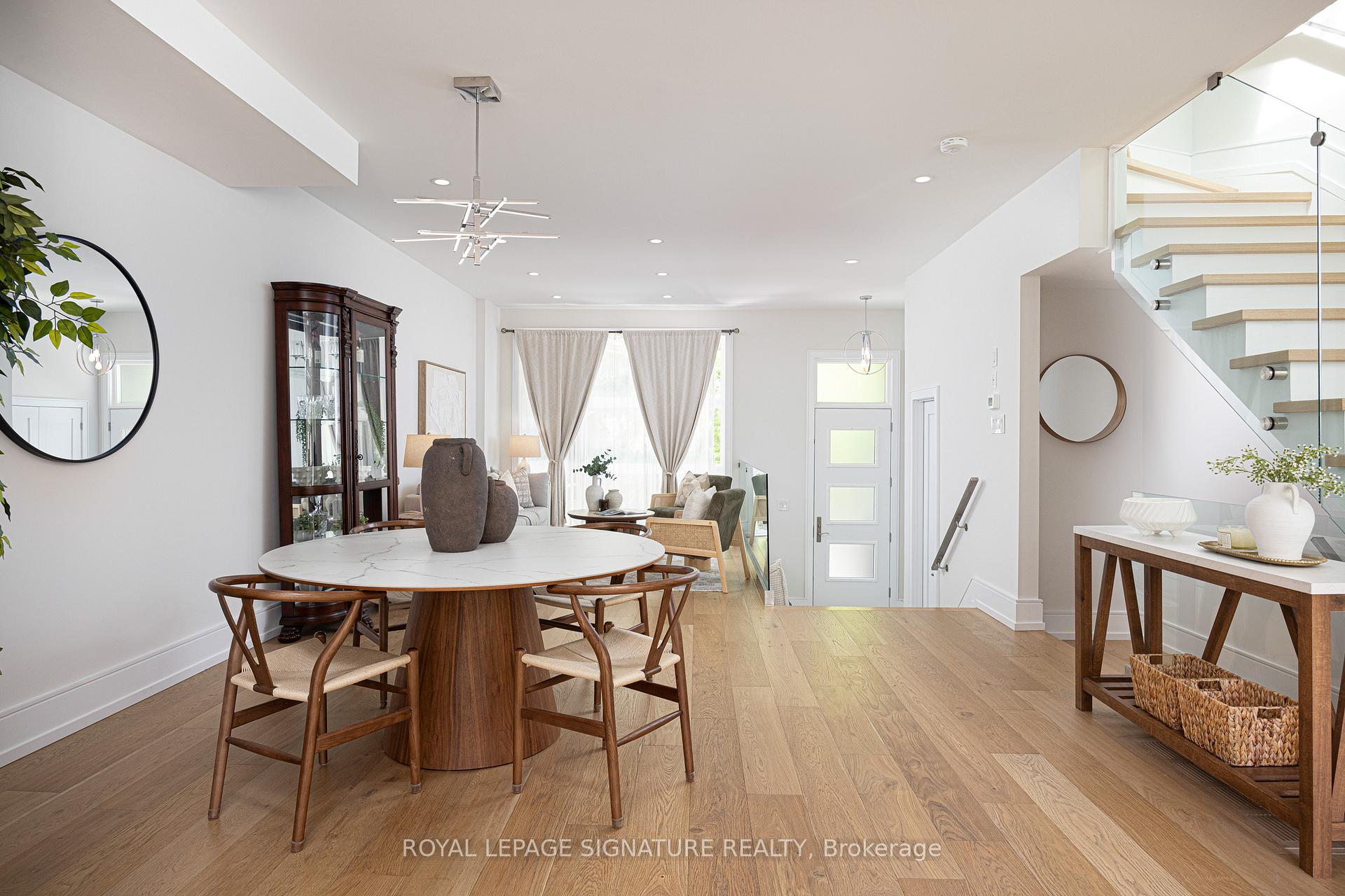 569 Craven Road, Toronto E01 — photo 5 of 5
