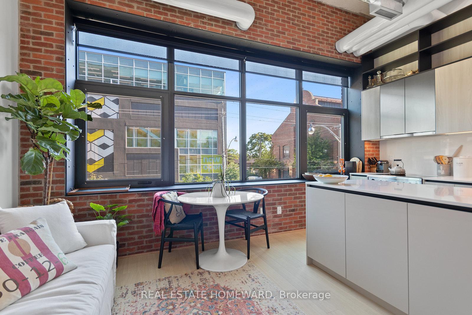 150 Logan Avenue 207, Toronto E01, ON M4M 0E4 — Toronto E01, Ontario