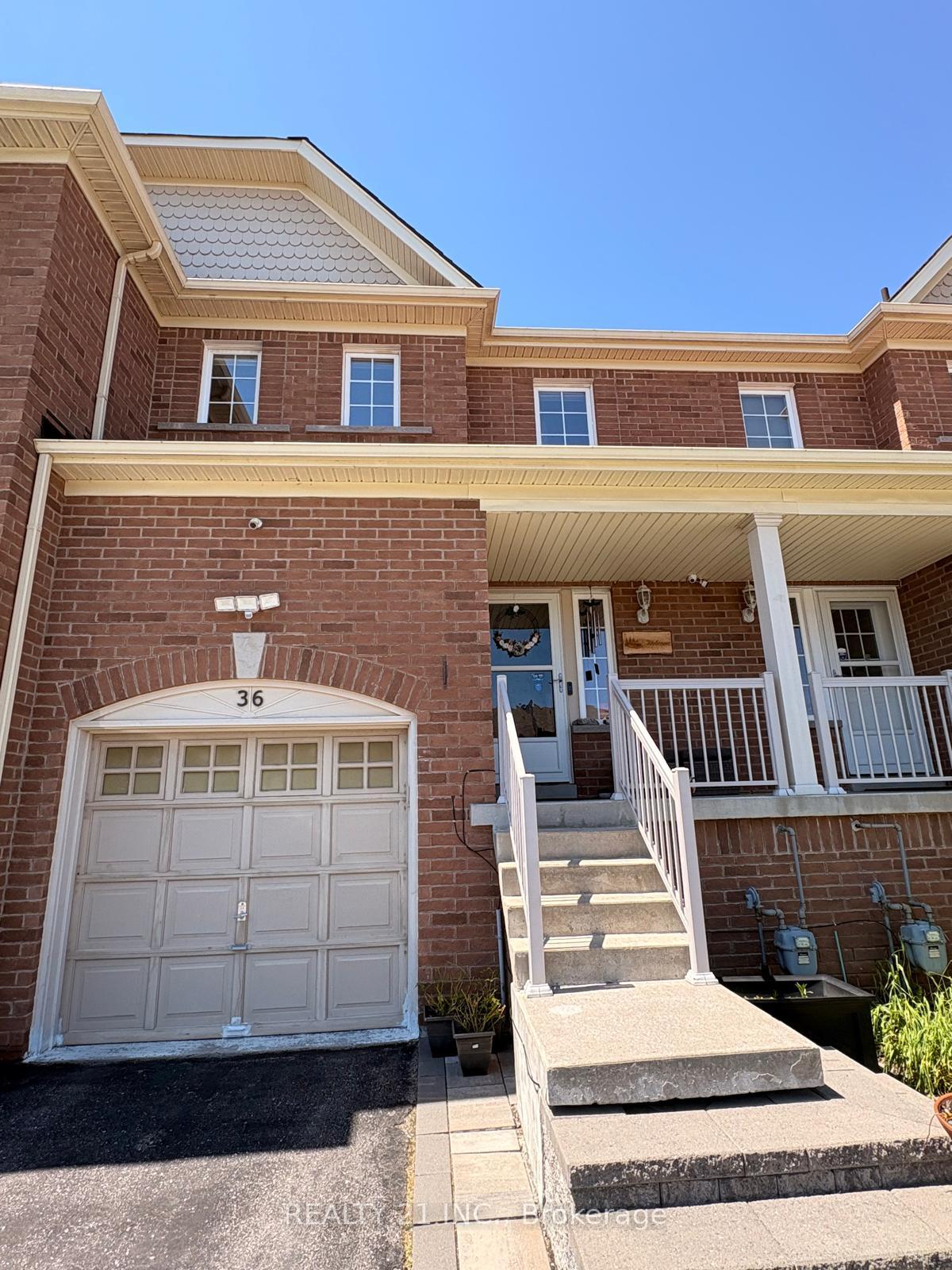 36 Lurcook Street, Ajax — photo 2 of 5