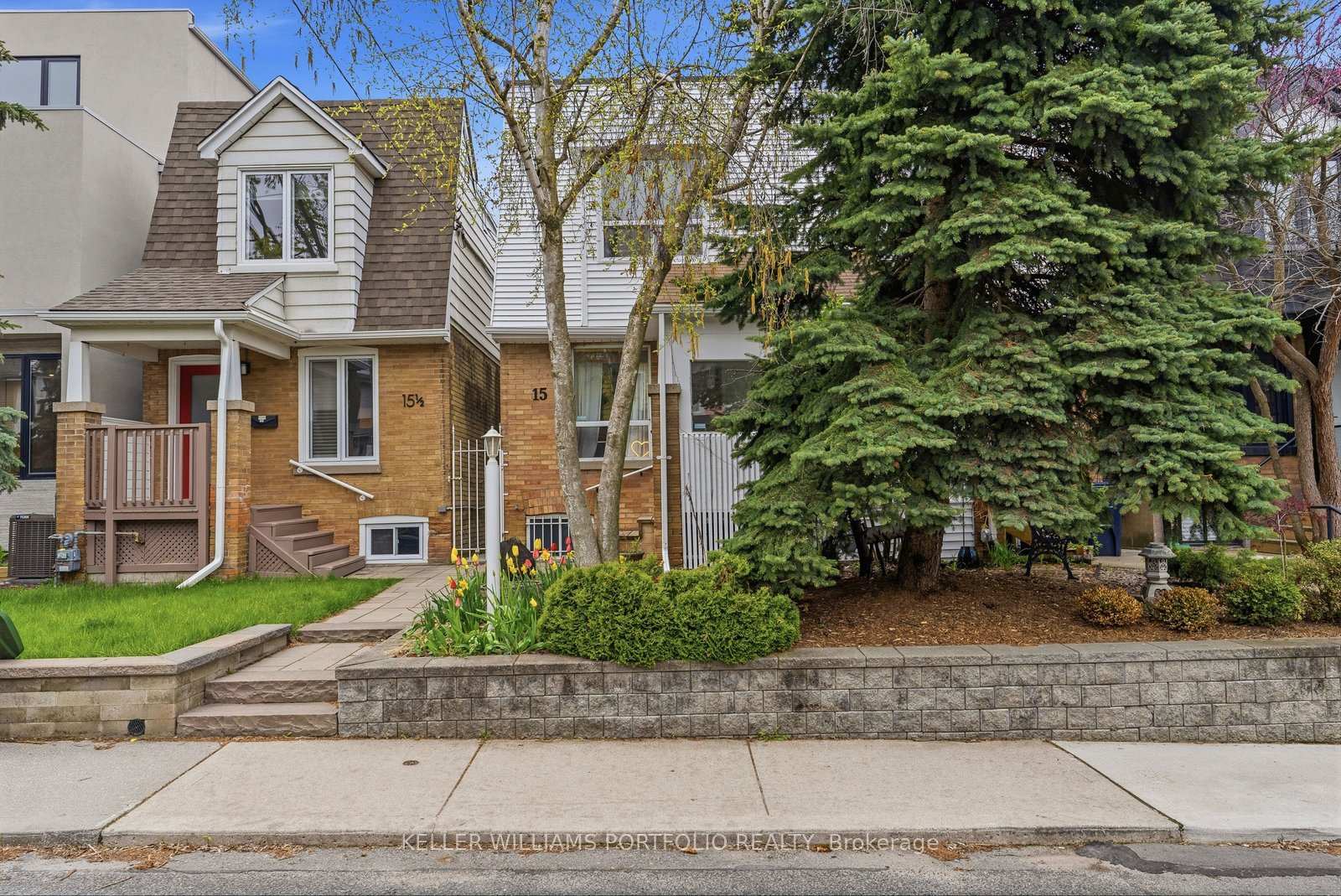 15 Myrtle Avenue, Toronto E01, ON M4M 2A3 — Toronto E01, Ontario