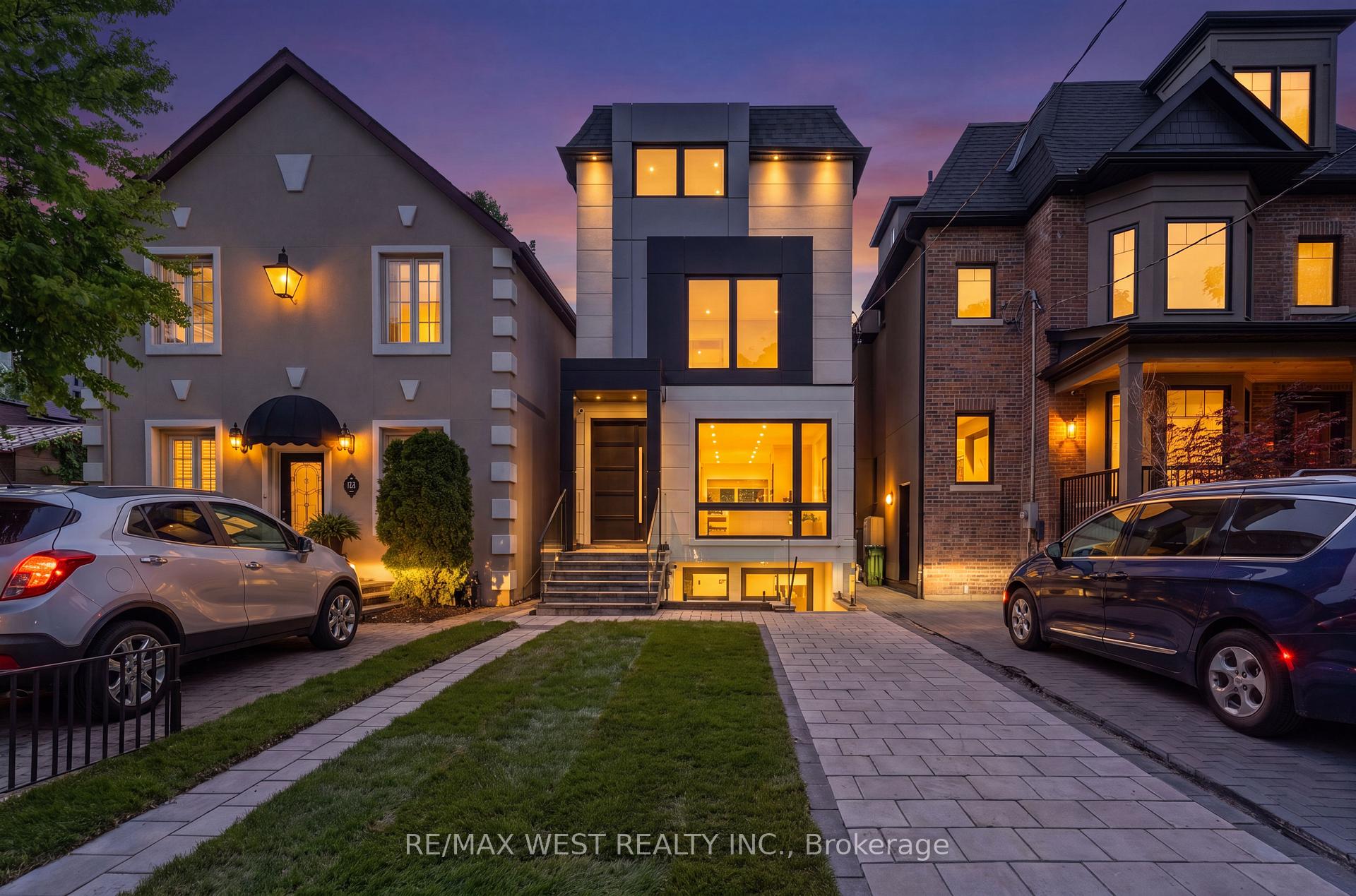 15 Cruikshank Avenue, Toronto E03, ON M4K 1S6 — Toronto E03, Ontario