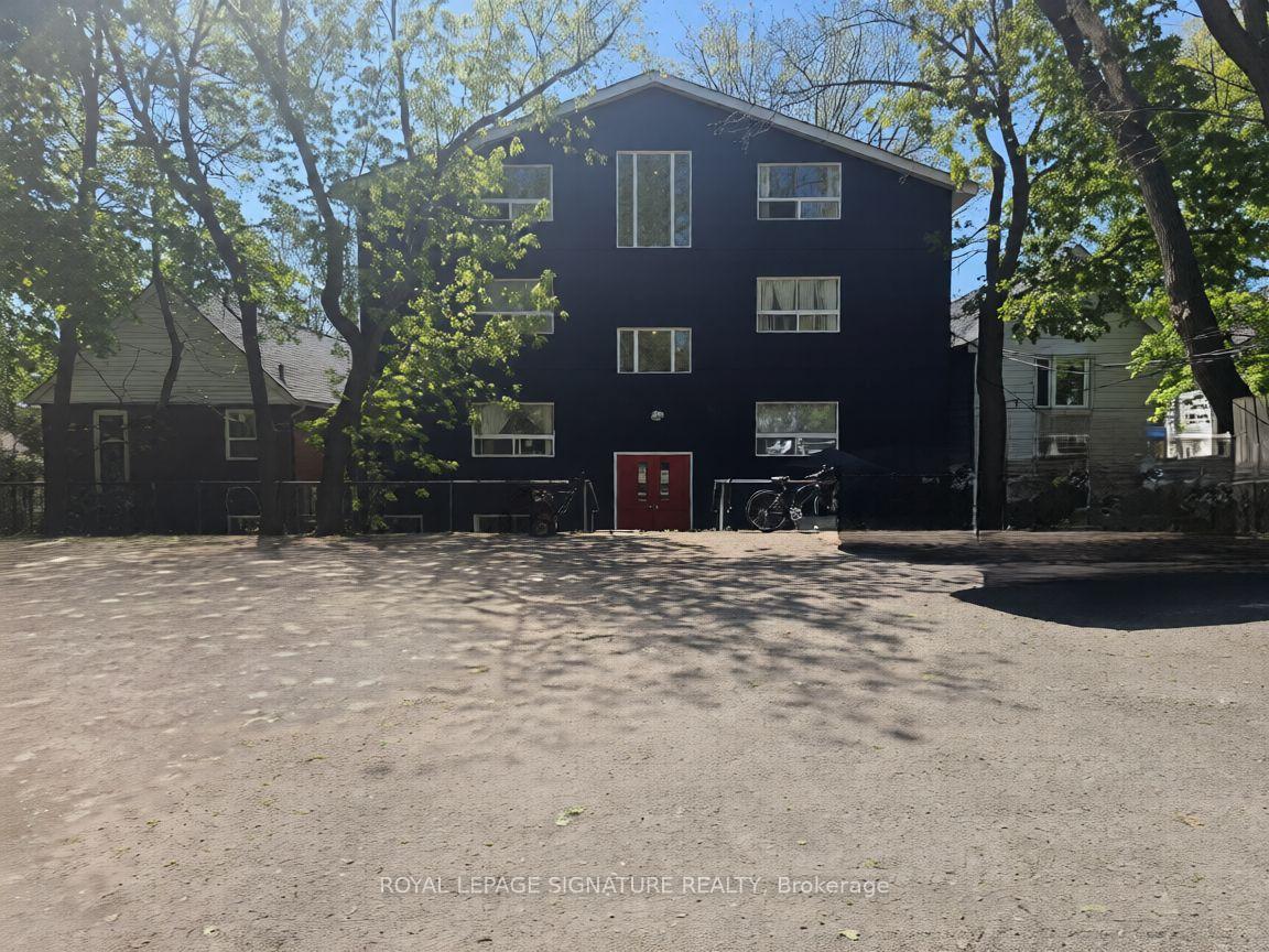 10 Ivy Avenue 2, Toronto E01 — photo 2 of 5