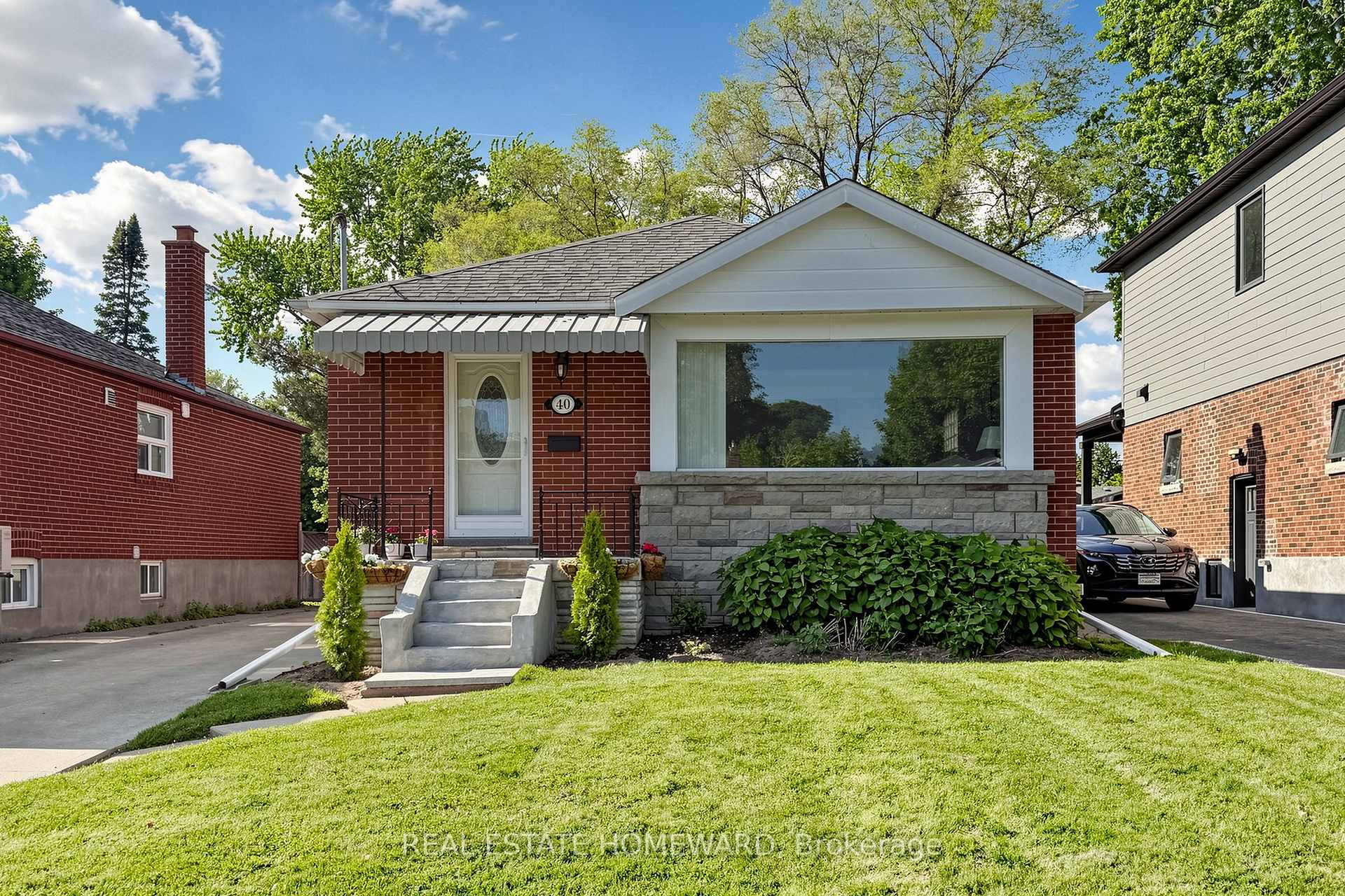 40 Donora Drive, Toronto E03, ON M4B 1B5 — Toronto E03, Ontario