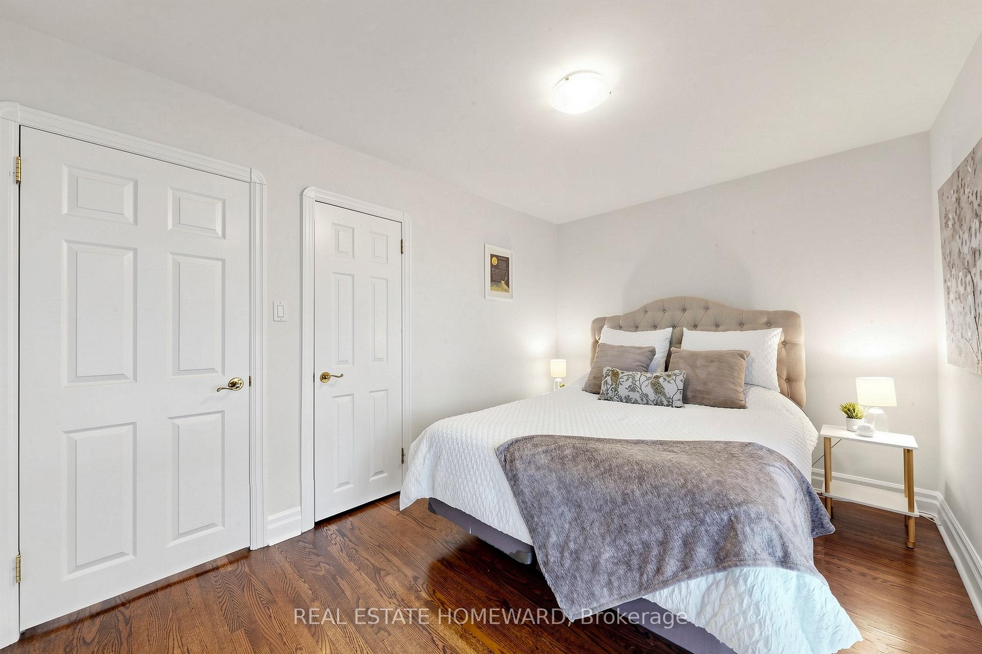 40 Donora Drive, Toronto E03 — photo 3 of 5