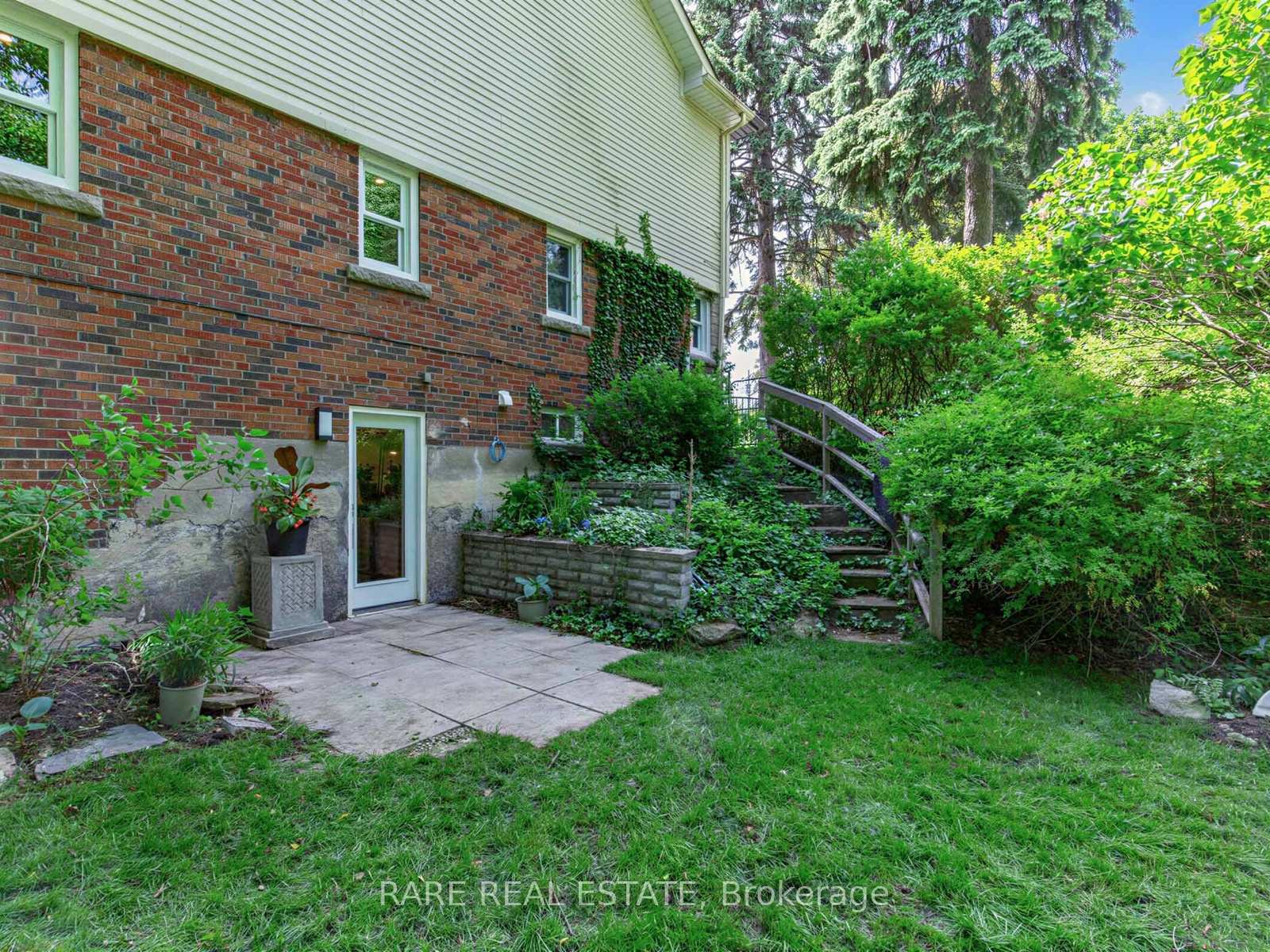 2 Leander Court LOWER, Toronto E03 — photo 2 of 5