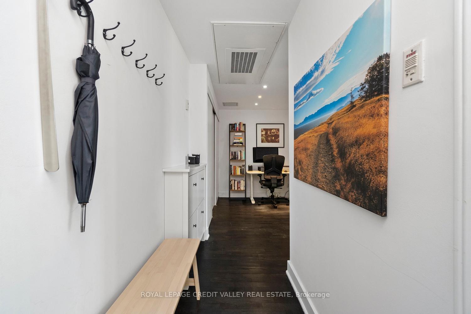 233 Carlaw Avenue 816, Toronto E01 — photo 4 of 5