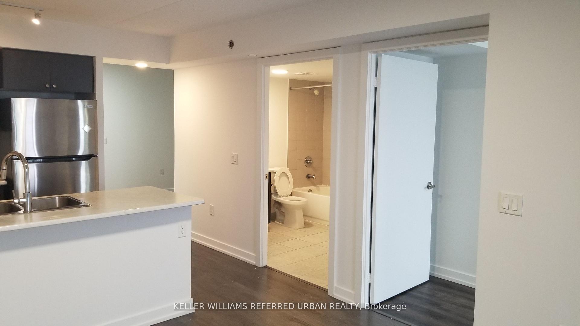 1346 Danforth Road 1308, Toronto E03 — photo 2 of 5