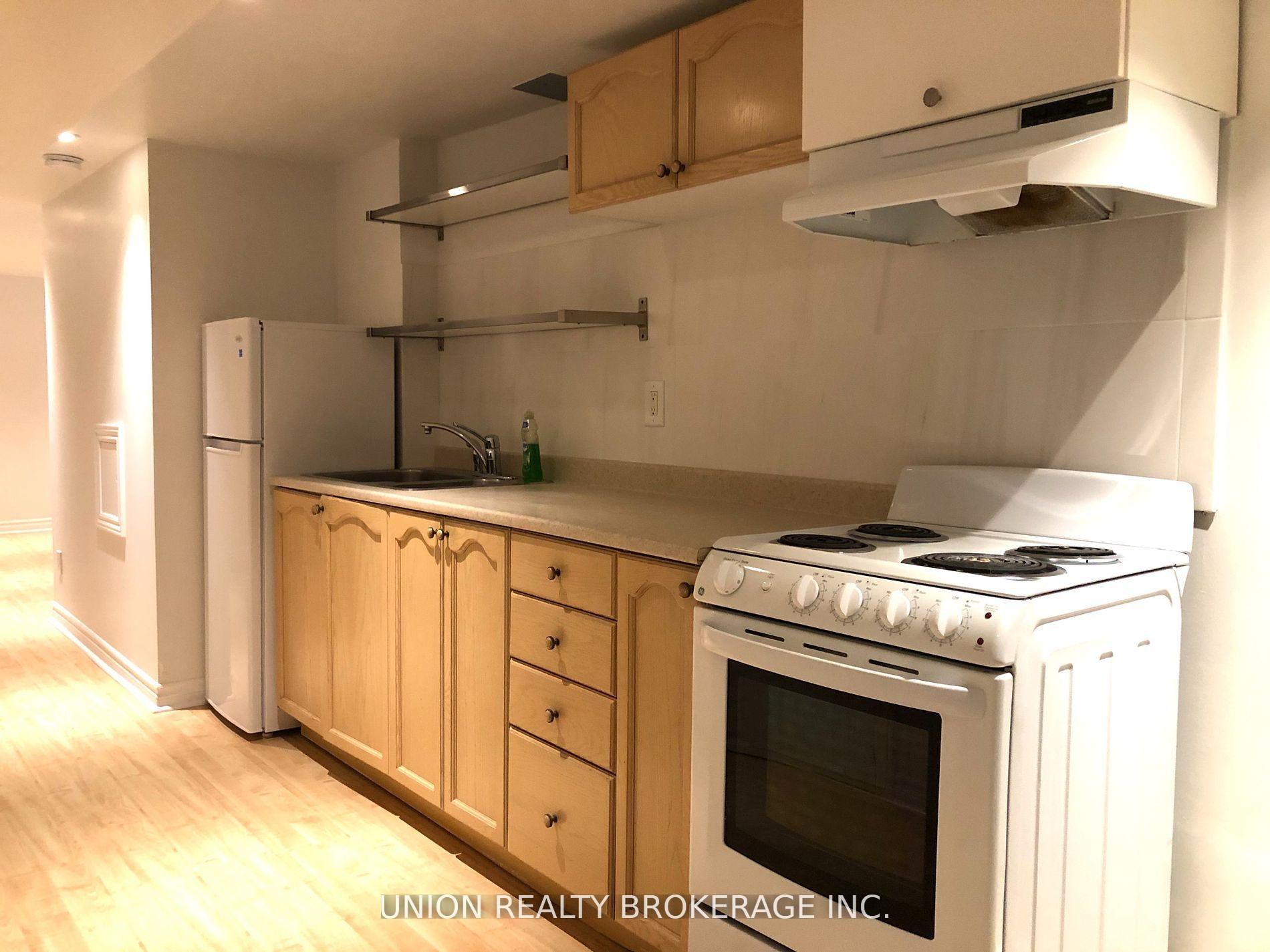 99 Boultbee Avenue Lower, Toronto E01 — photo 3 of 5