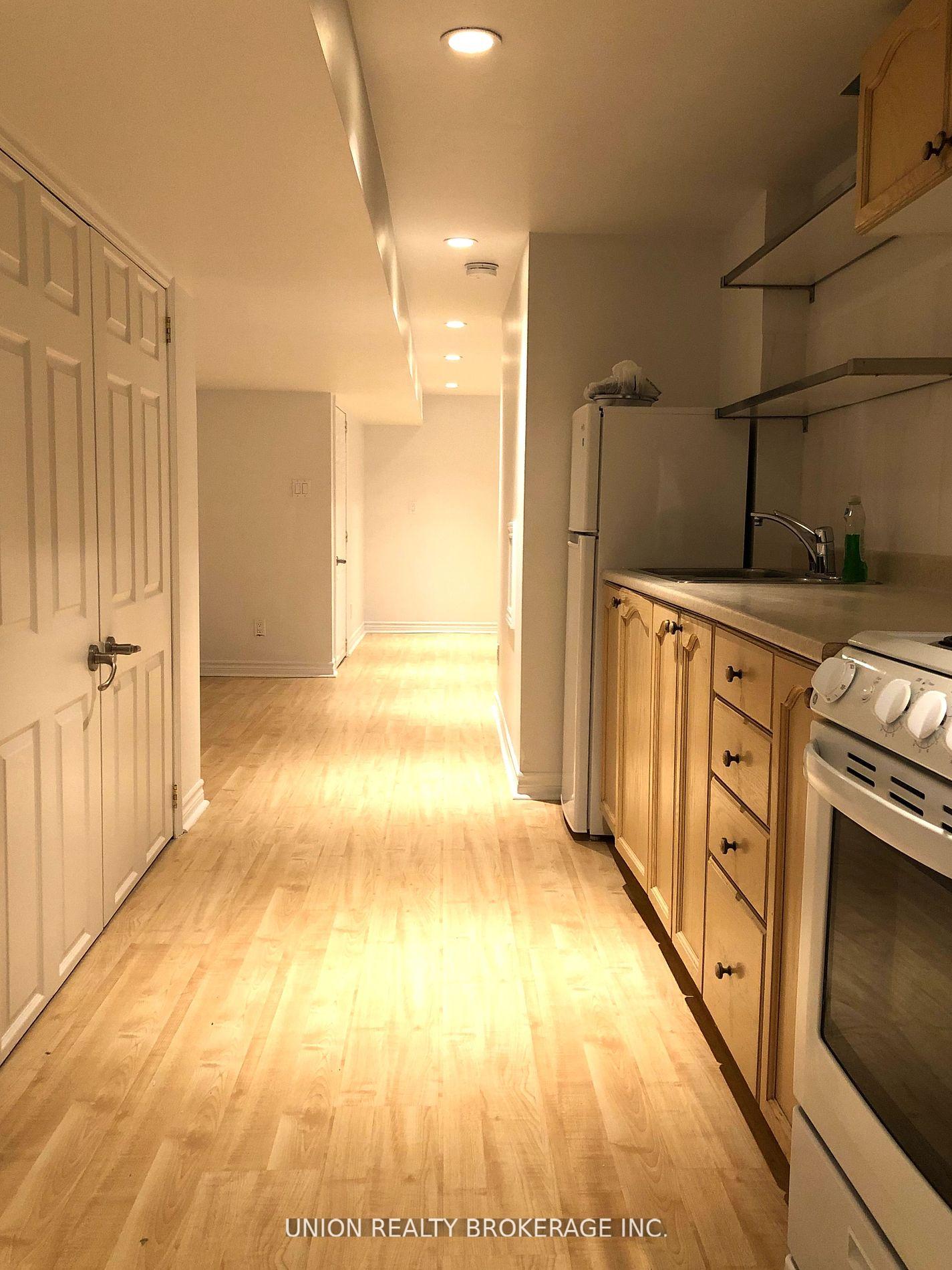 99 Boultbee Avenue Lower, Toronto E01 — photo 4 of 5