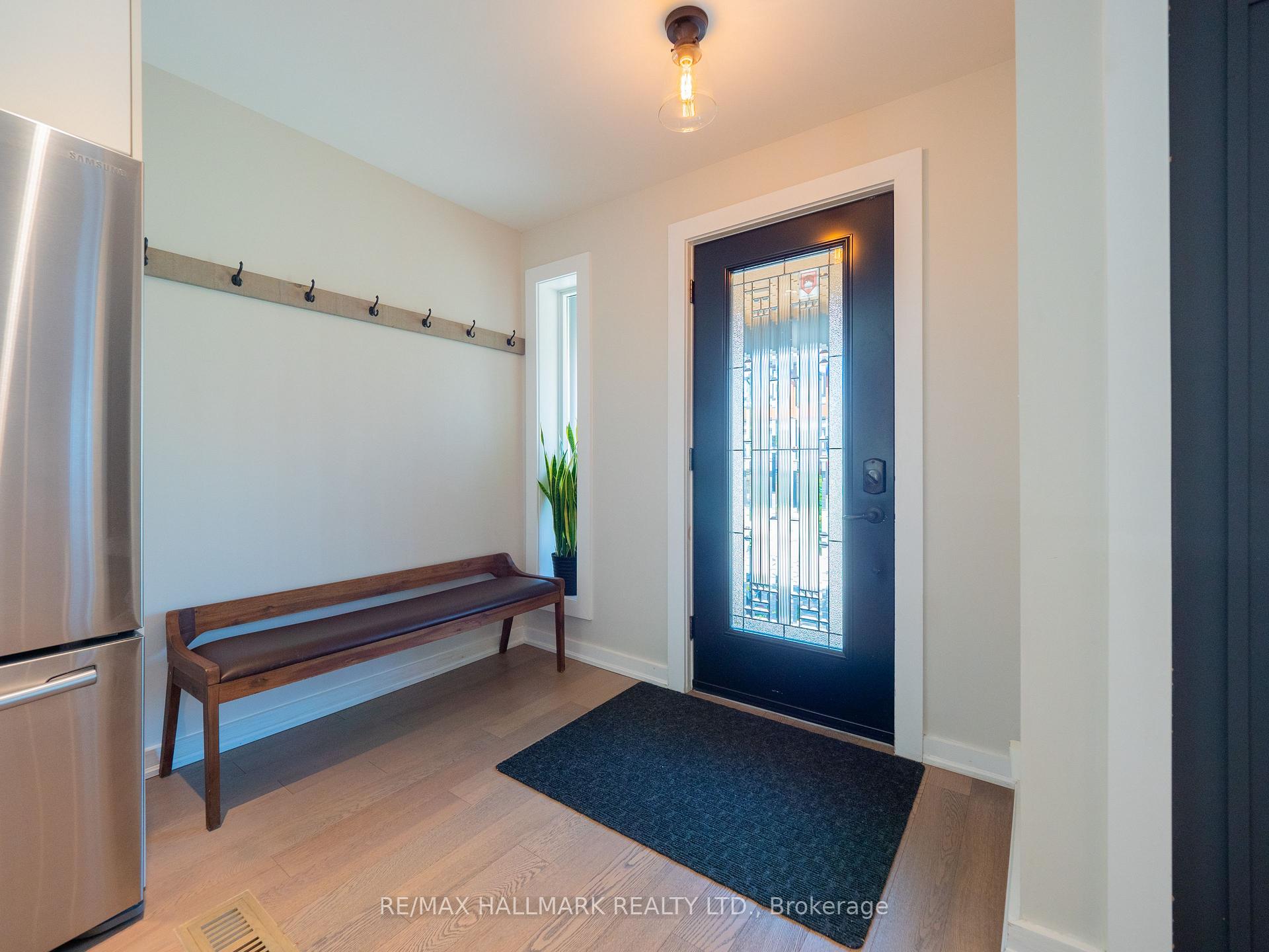 333 Monarch Park Avenue, Toronto E03 — photo 3 of 5