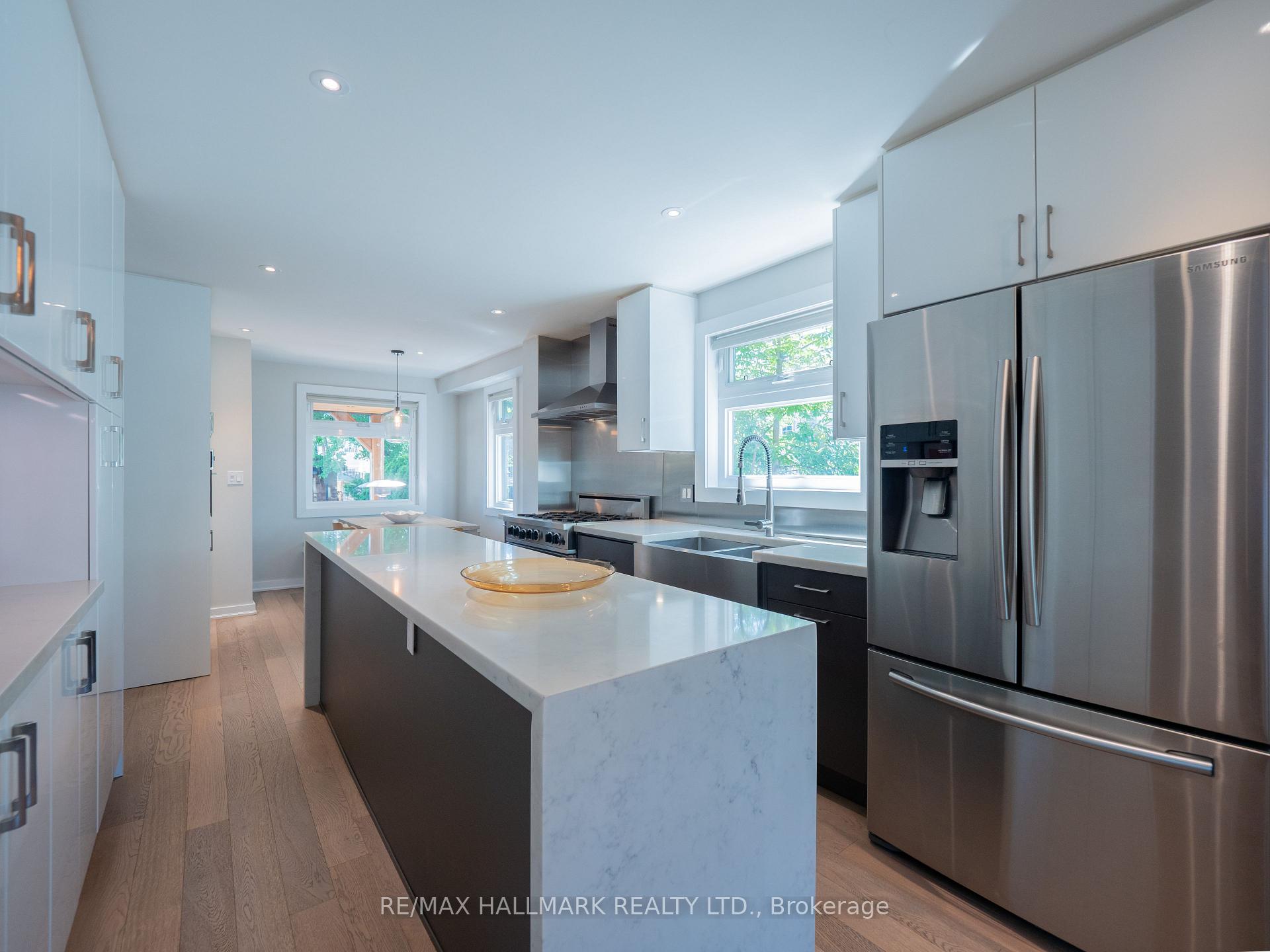 333 Monarch Park Avenue, Toronto E03 — photo 5 of 5