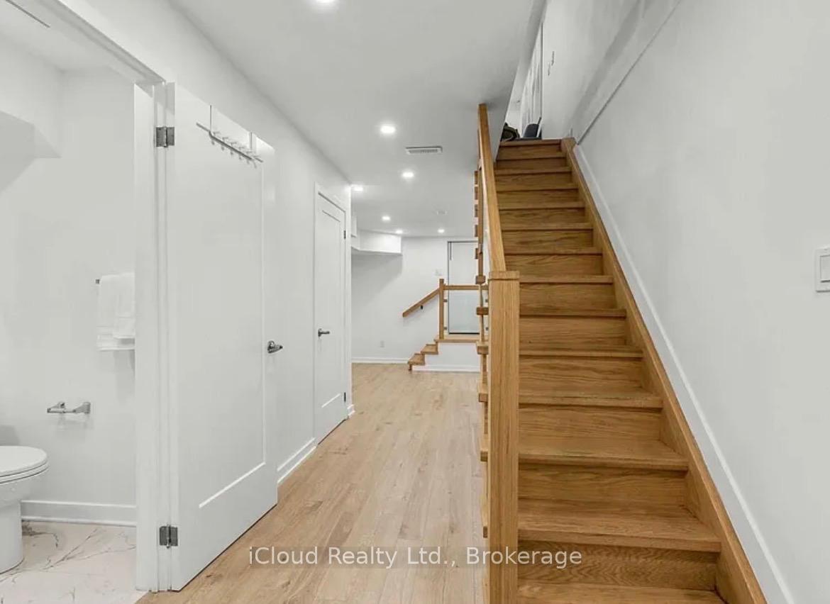 386 Coxwell Avenue, Toronto E01 — photo 4 of 5