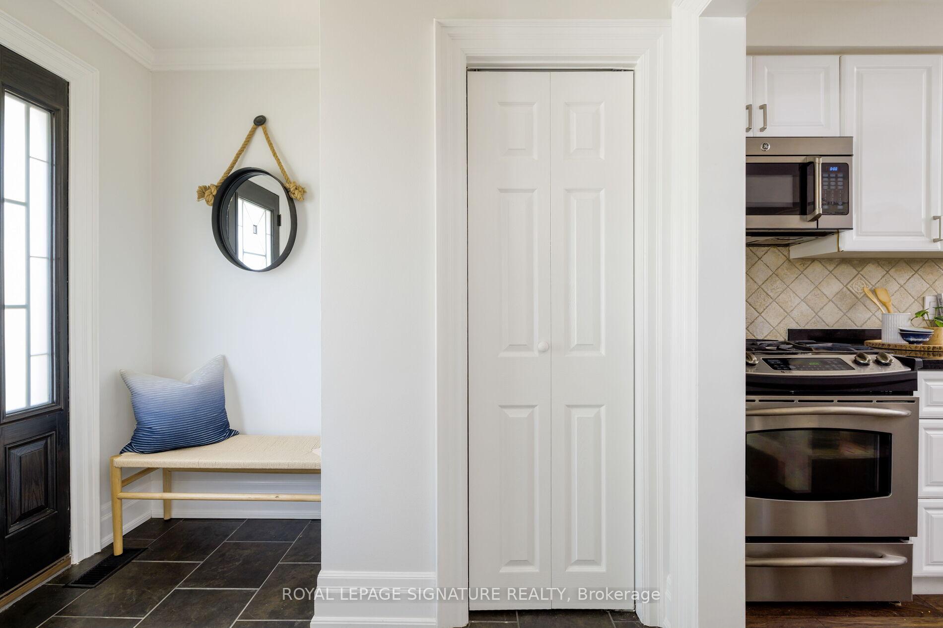 27 Clyde Road, Toronto E10 — photo 2 of 5