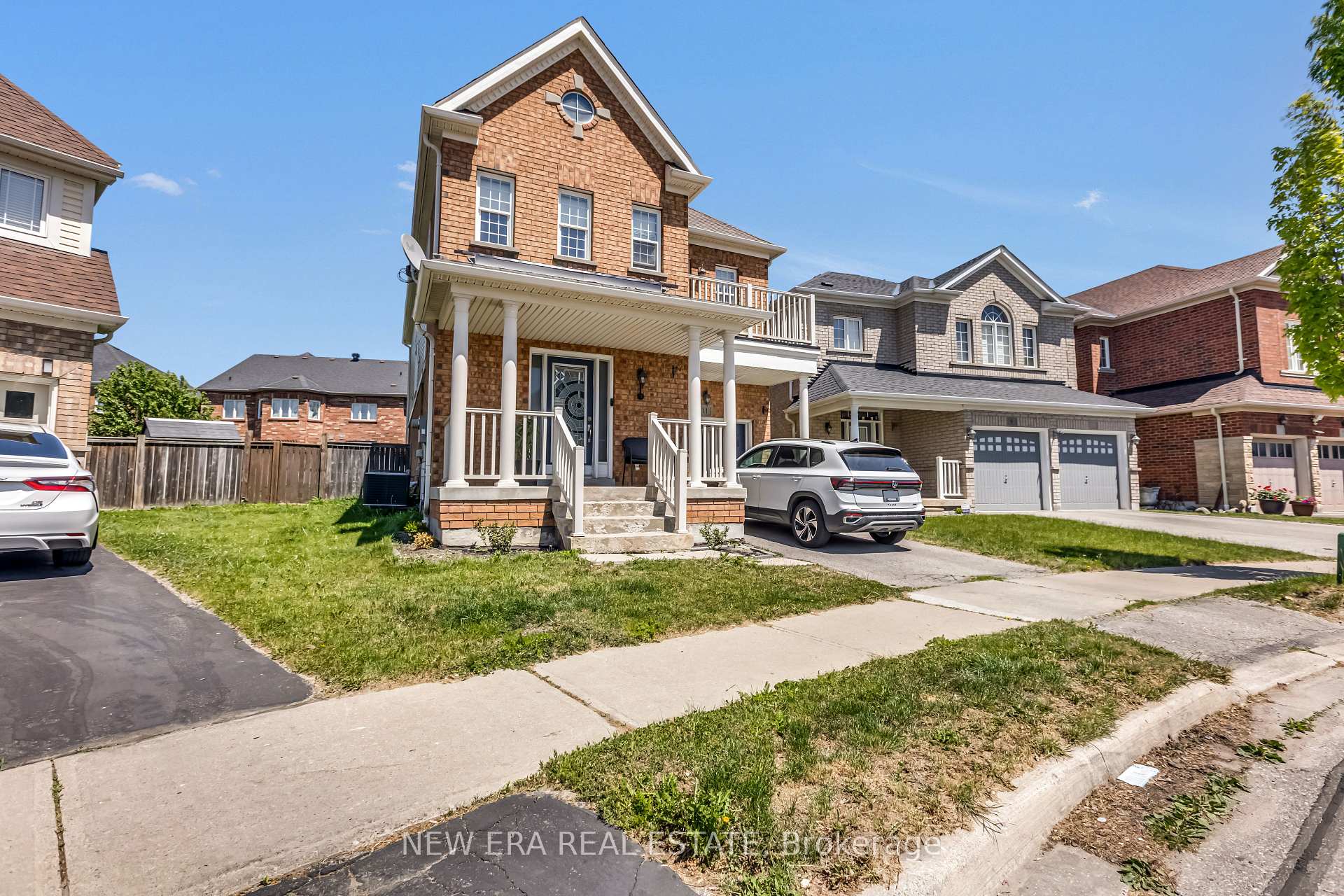 11 Warnford Circle, Ajax — photo 2 of 5