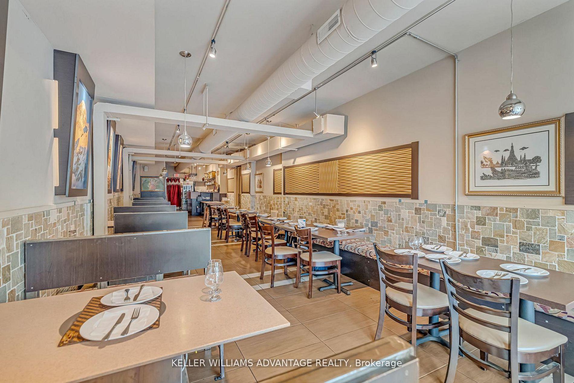 471 Danforth Avenue, Toronto E01 — photo 3 of 5
