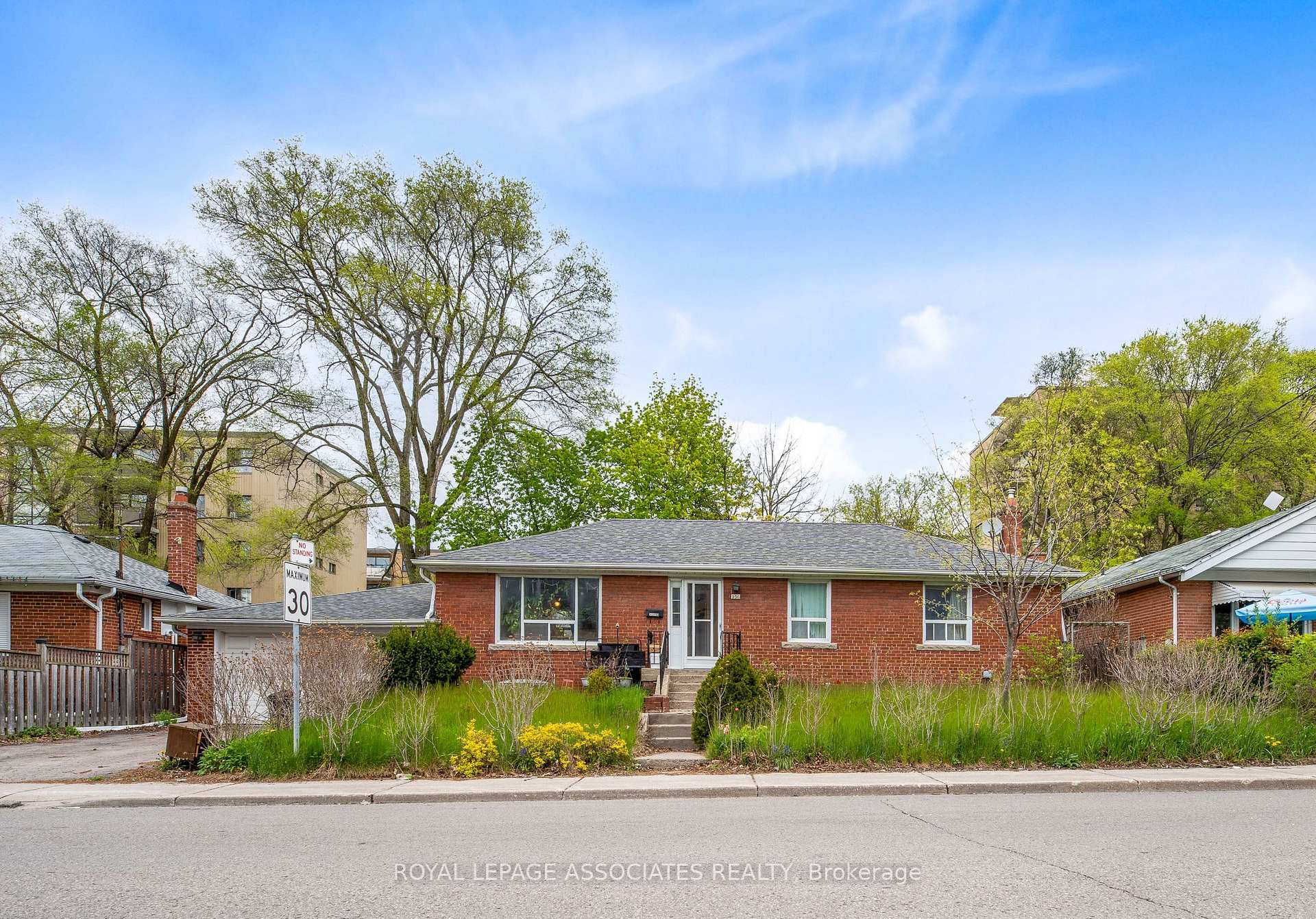 256 Ferris Road, Toronto E03, ON M4B 1H6 — Toronto E03, Ontario
