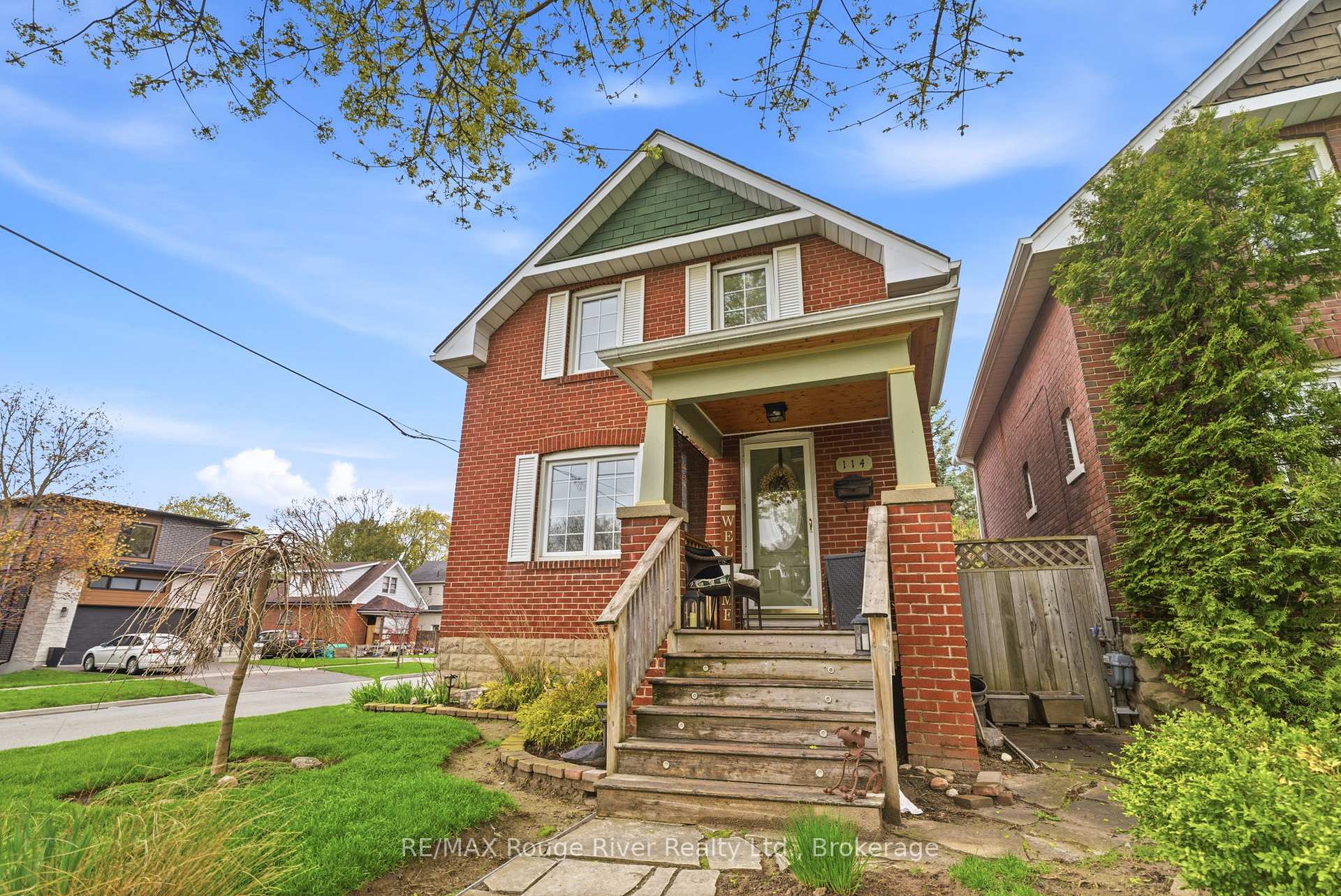 114 Mclaughlin Boulevard, Oshawa, ON L1G 2P3